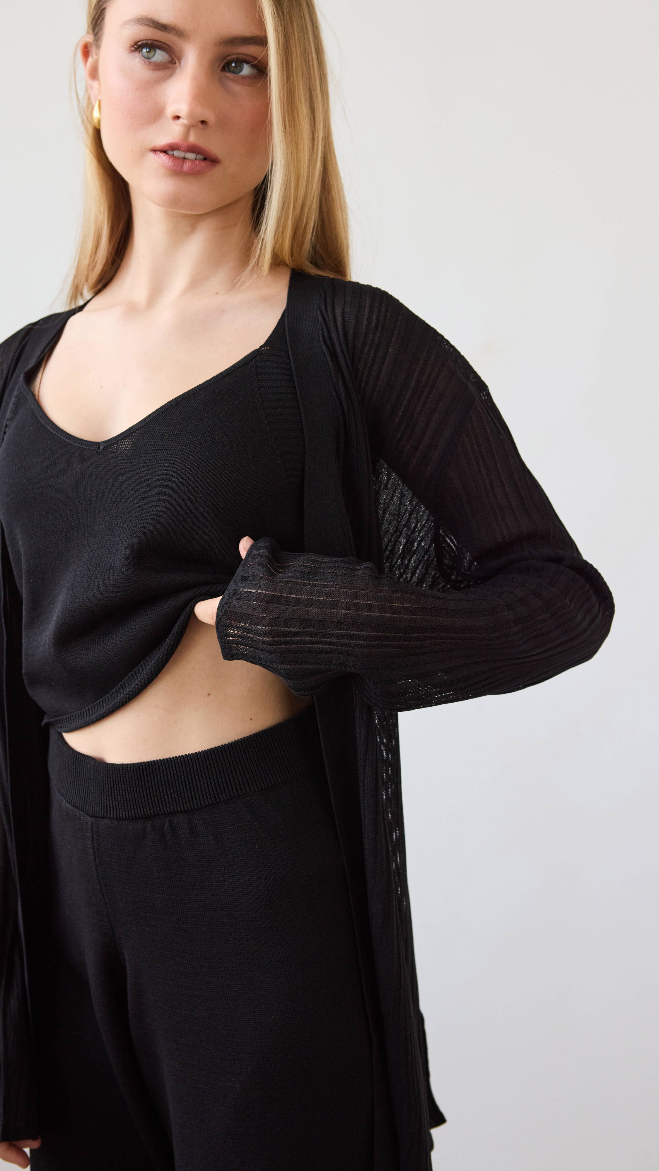 Ava Vest Top - Black