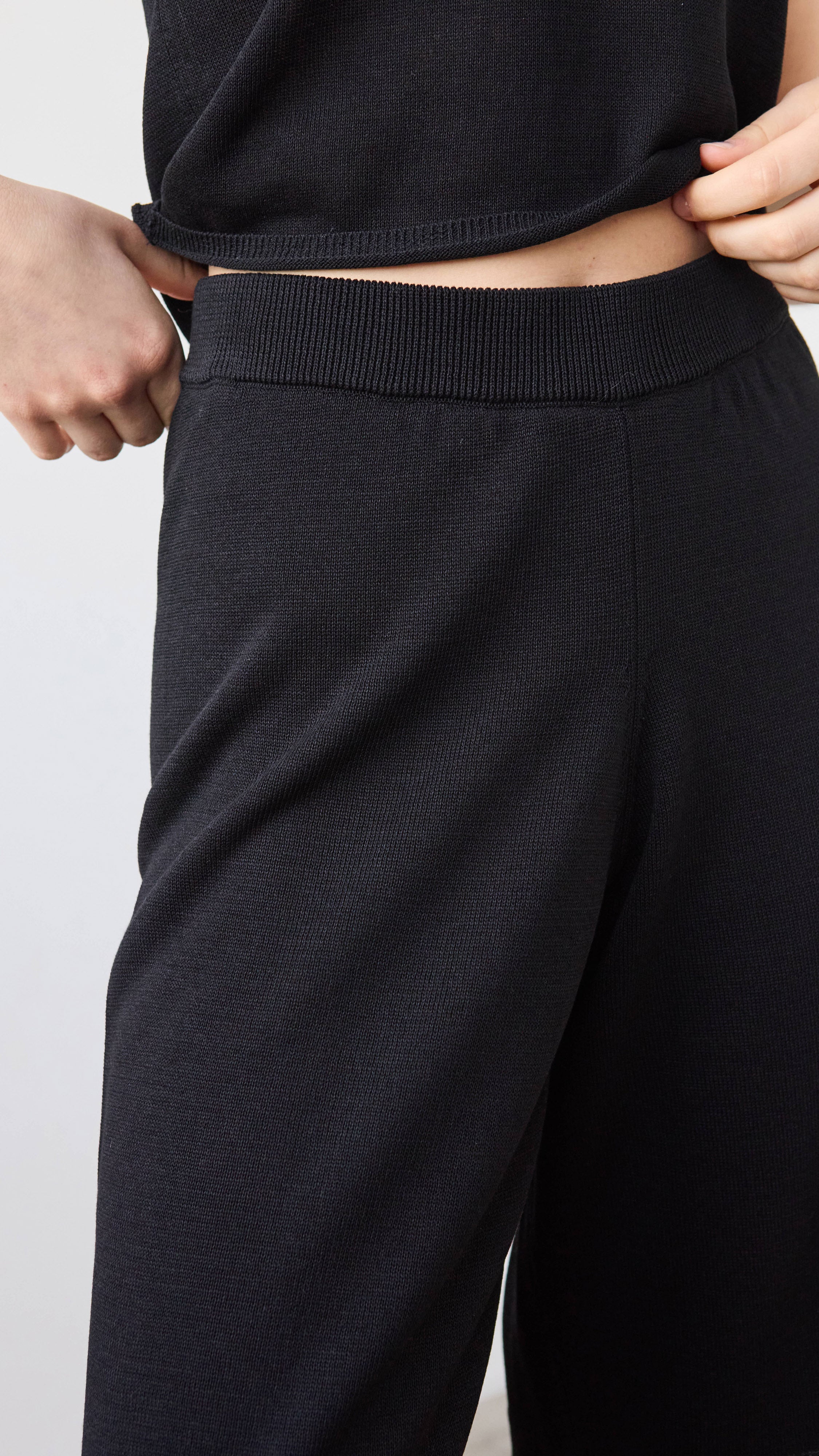 Faye Knit Bermuda - Black