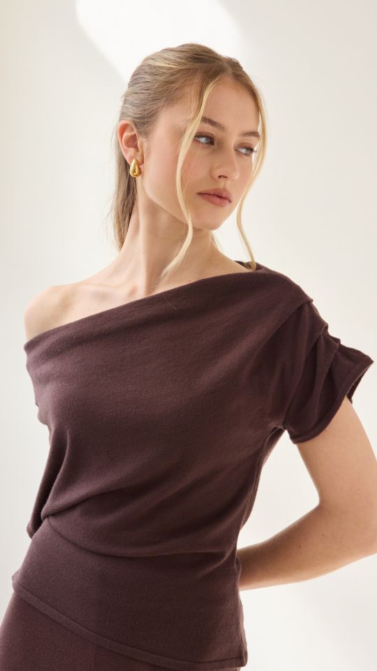 Nadine Off-Shoulder Top - Espresso