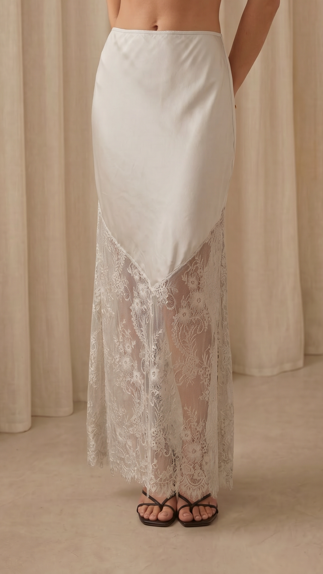 Solene Lace Skirt - Moonbeam