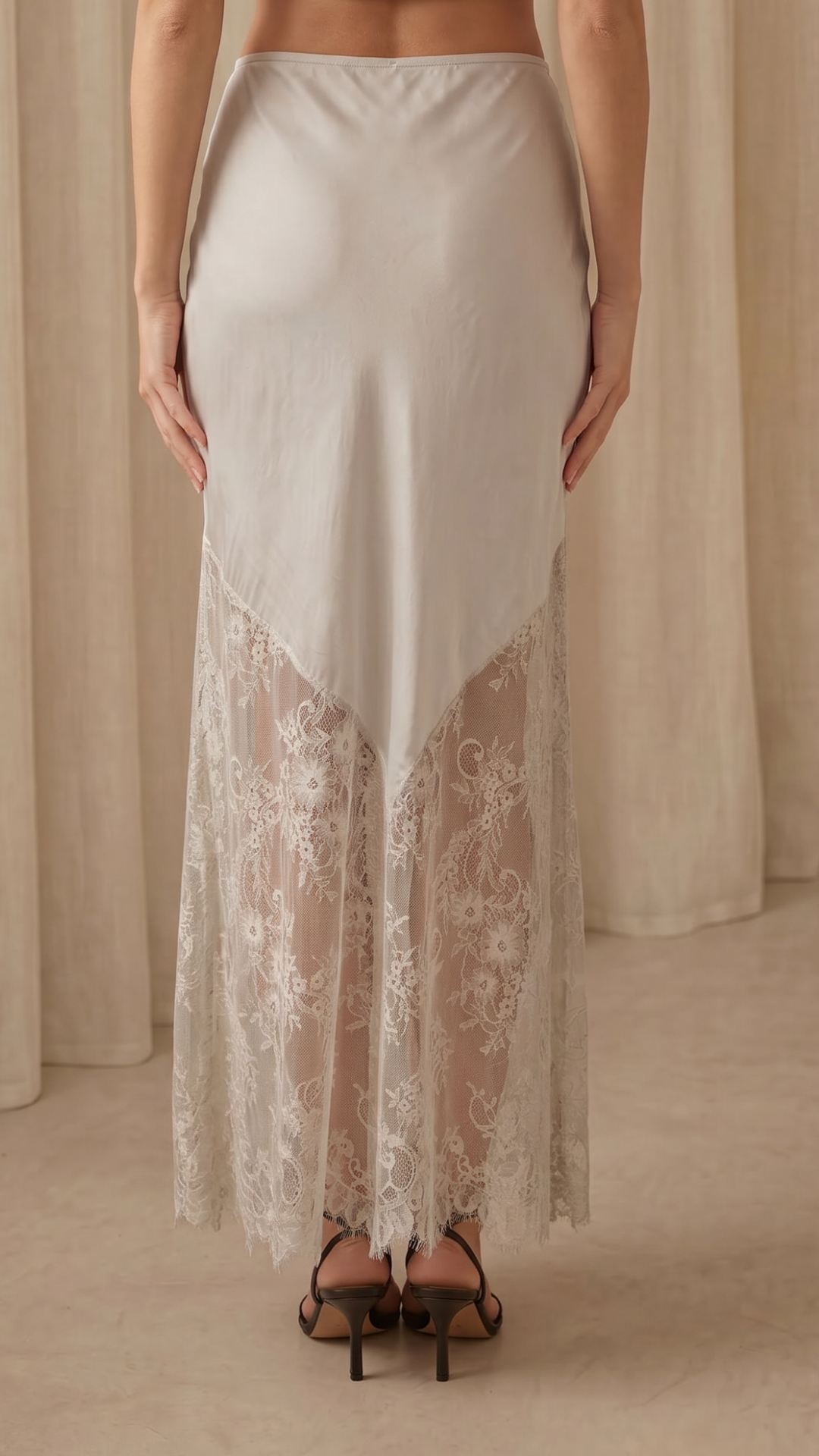 Solene Lace Skirt - Moonbeam