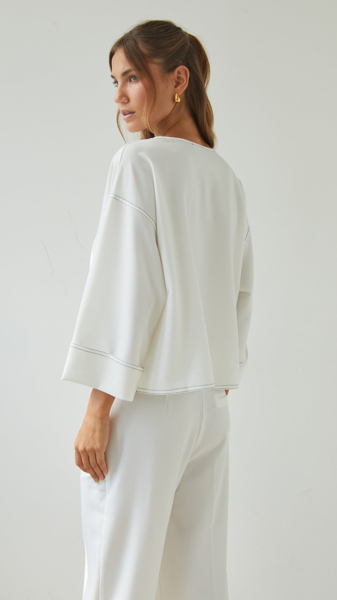 Olina V-Neck Crepe Top - White