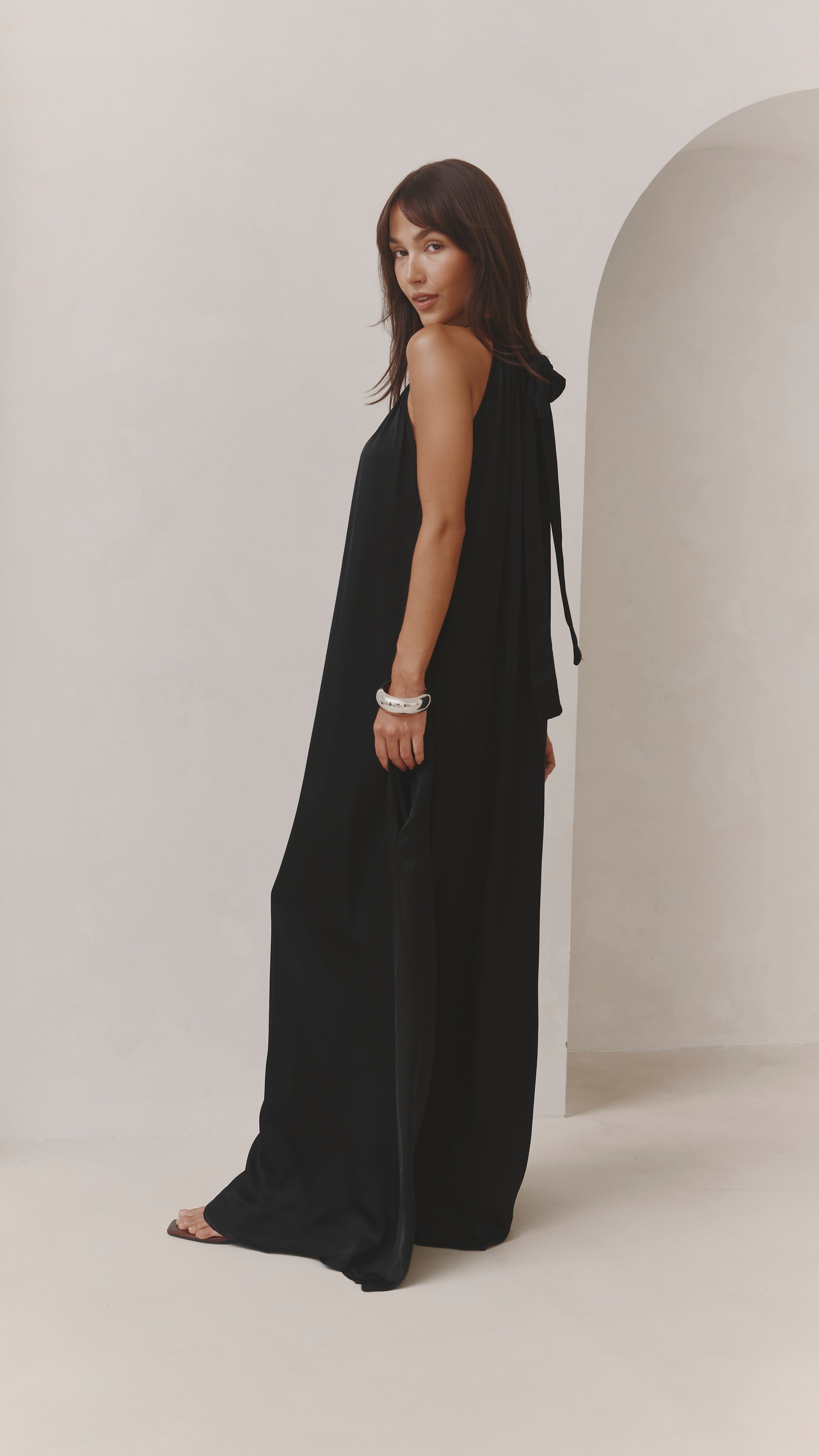 Everly Column Satin Dress - Black