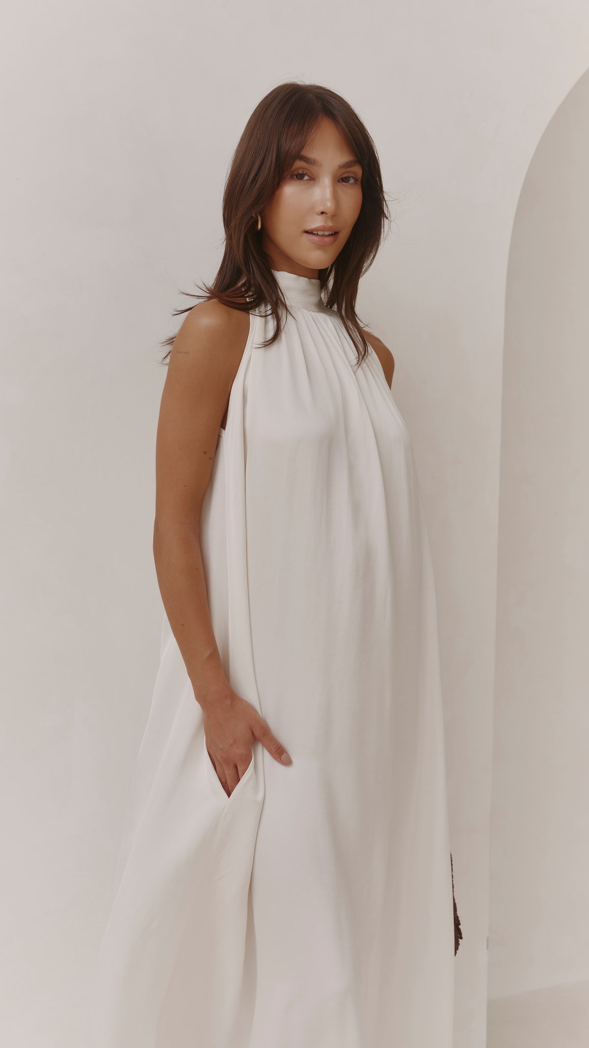 Everly Column Satin Dress - Oyster