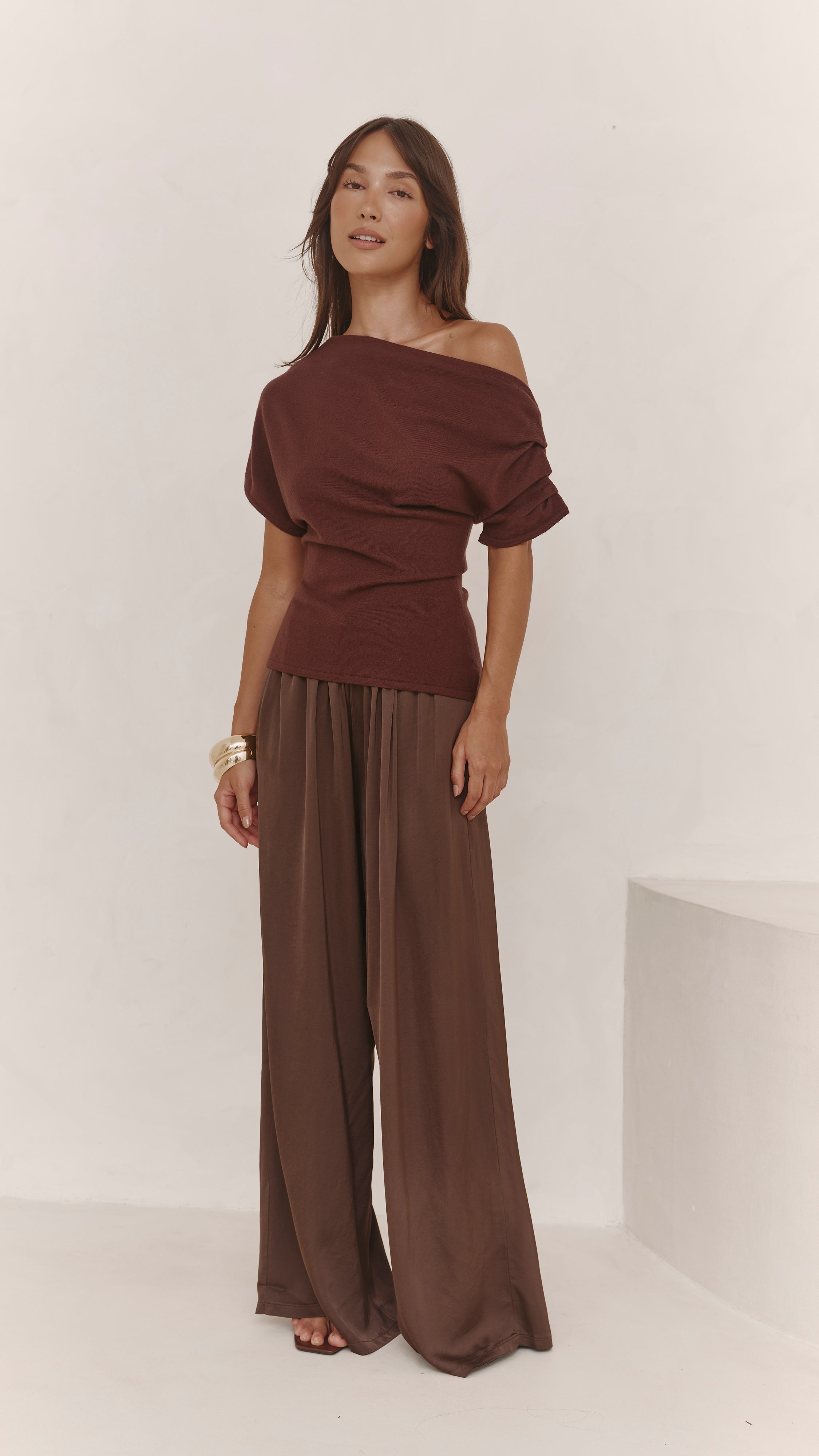 Nadine Off-Shoulder Top - Espresso