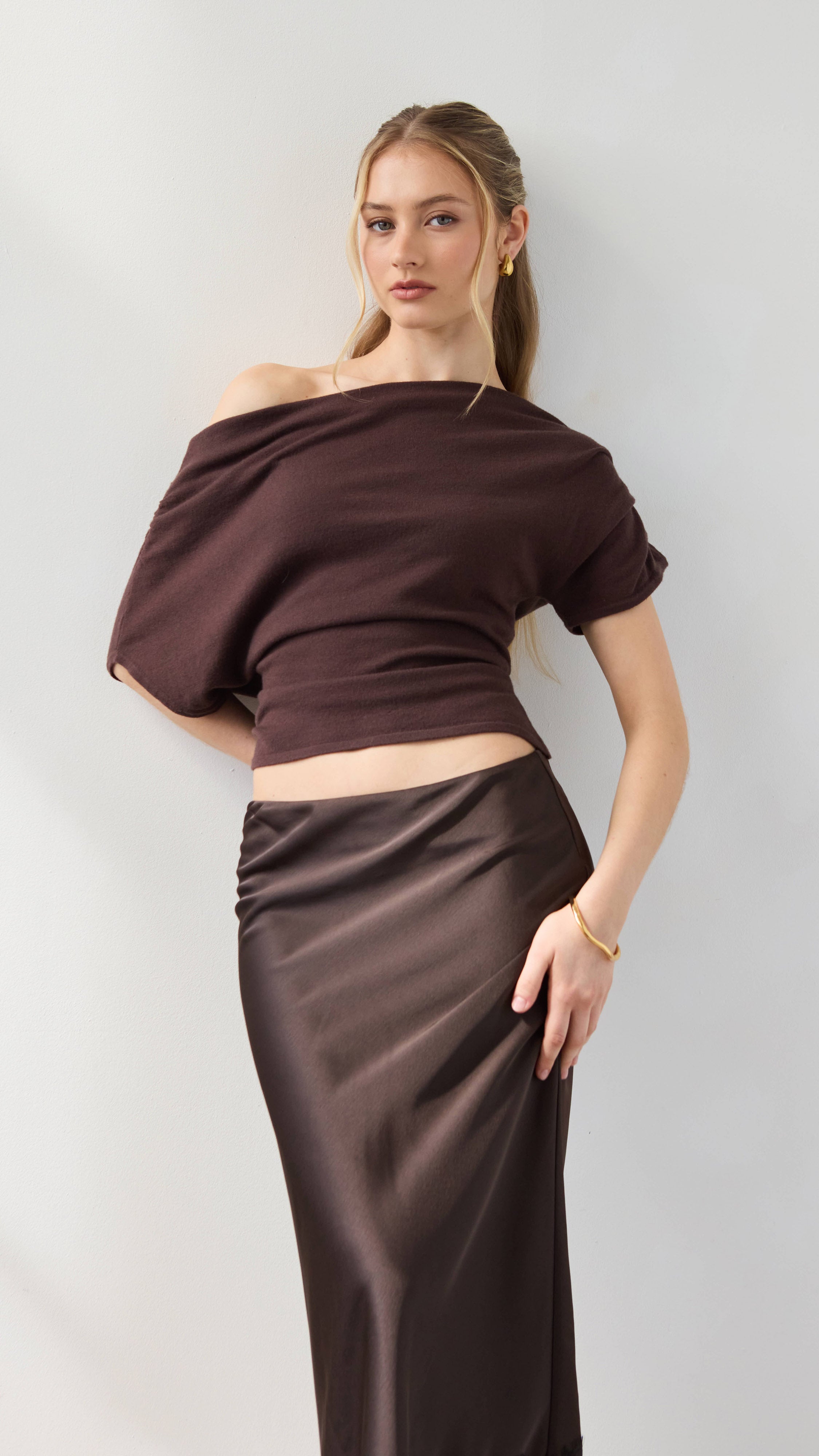 Nadine Off-Shoulder Top - Espresso
