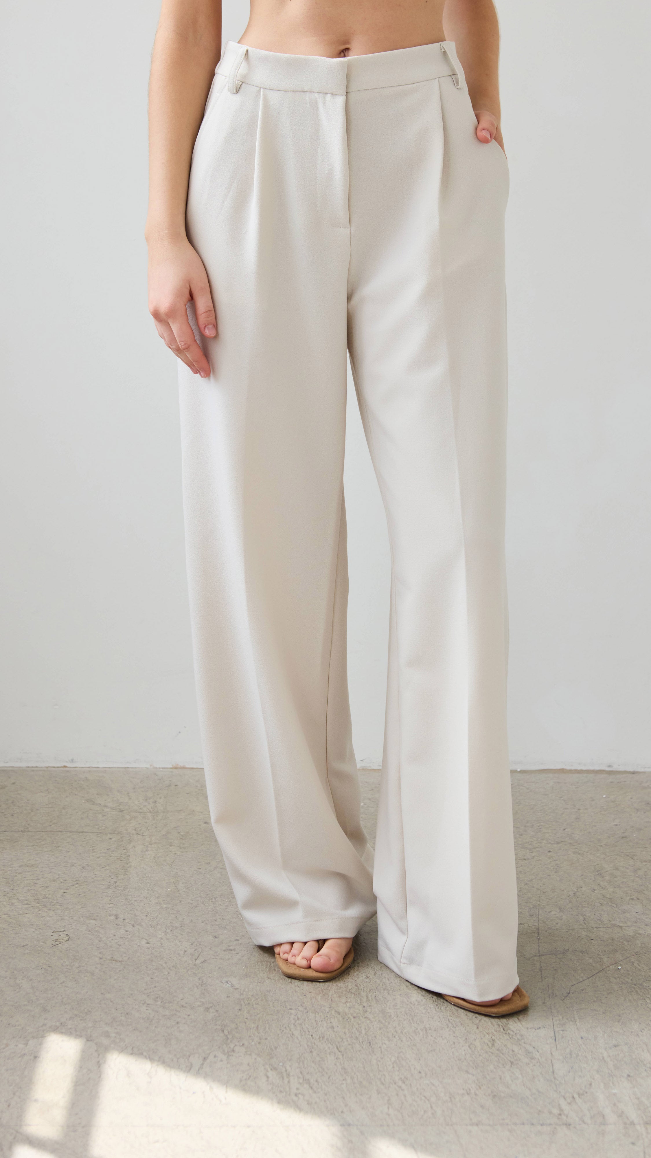 Nelly Crepe Trousers - Sand