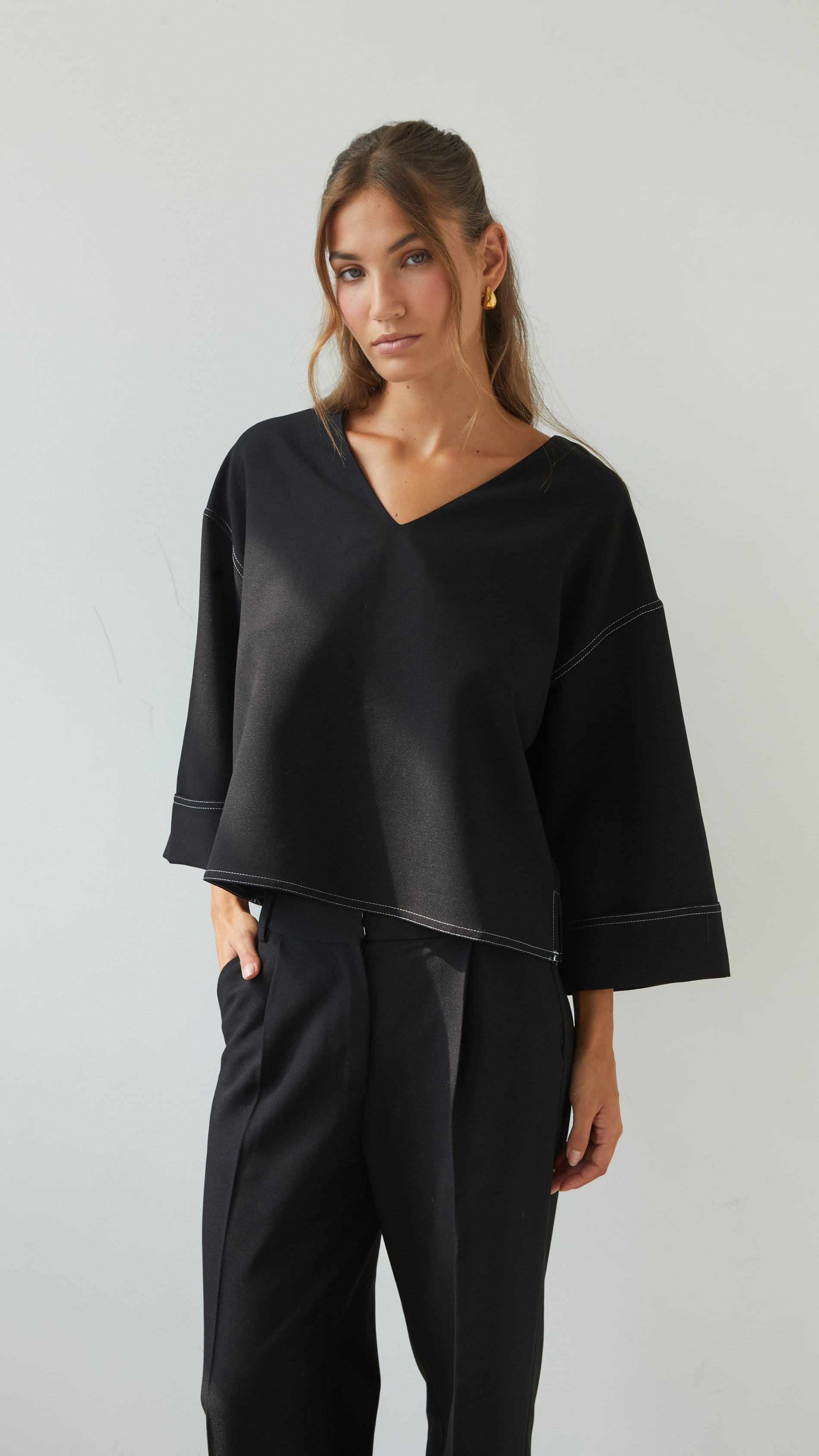 Olina V-Neck Crepe Top - Black