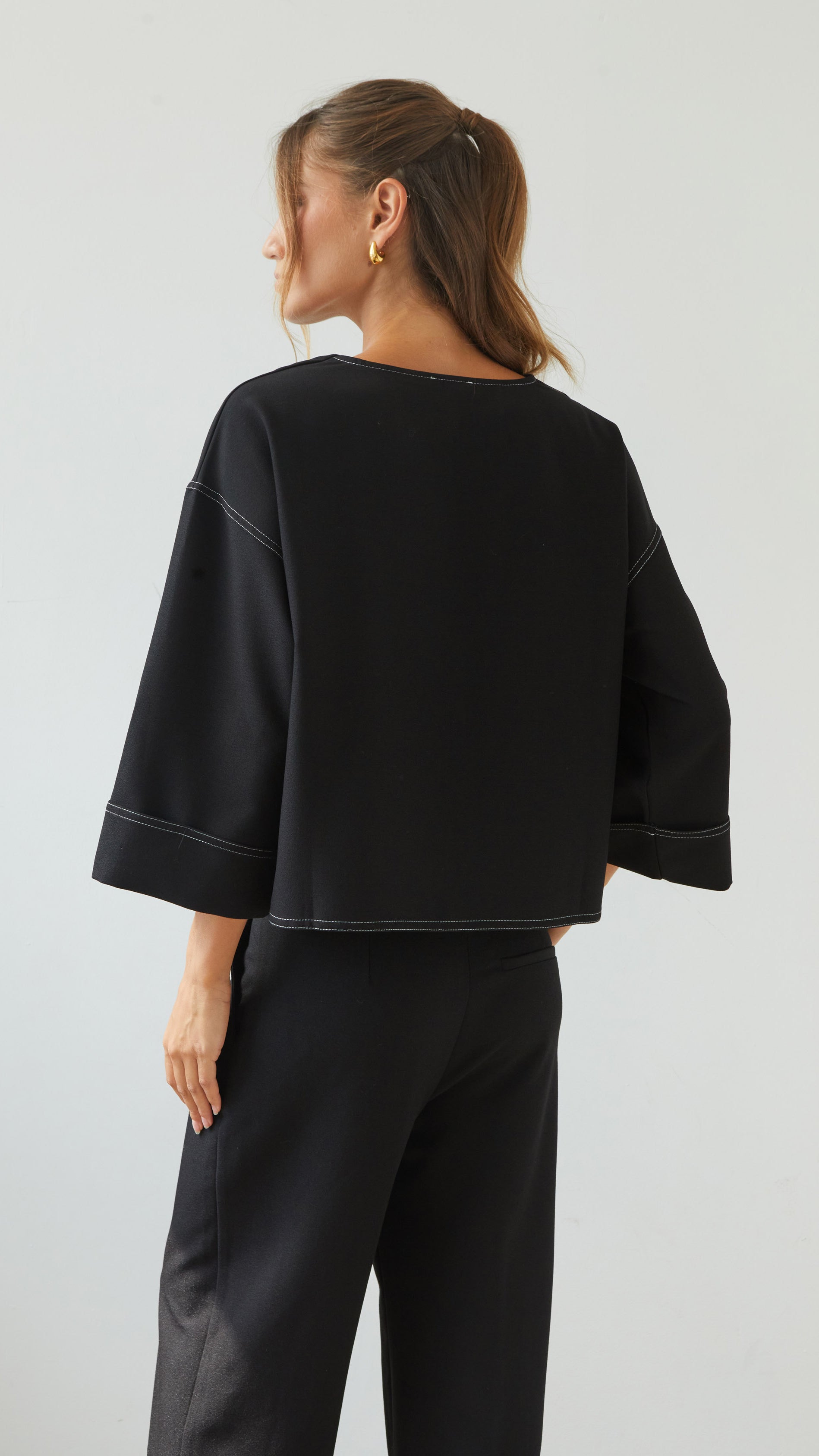 Olina V-Neck Crepe Top - Black