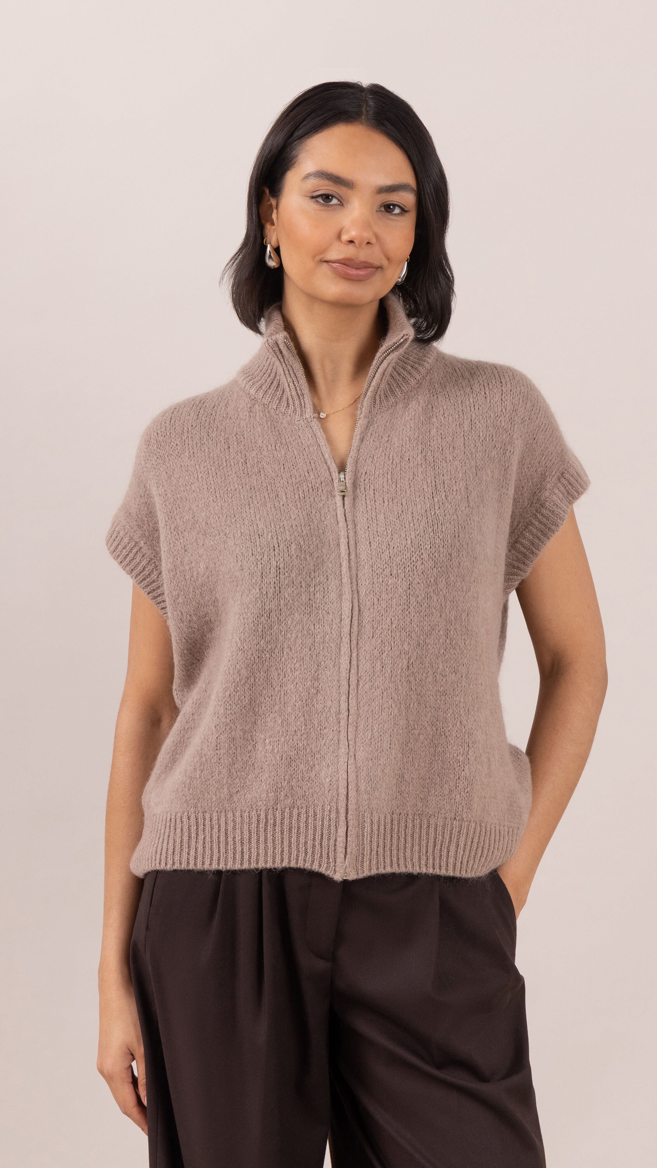 Leigh Sleeveless Zip Cardigan - Mink