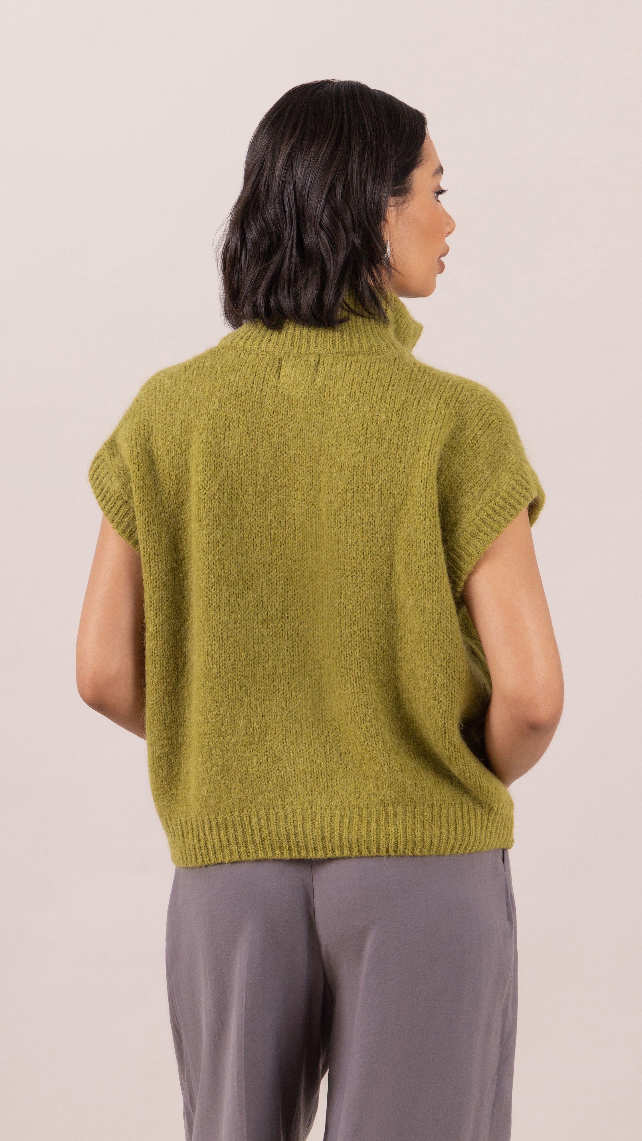 Leigh Sleeveless Zip Cardigan - Olive Green