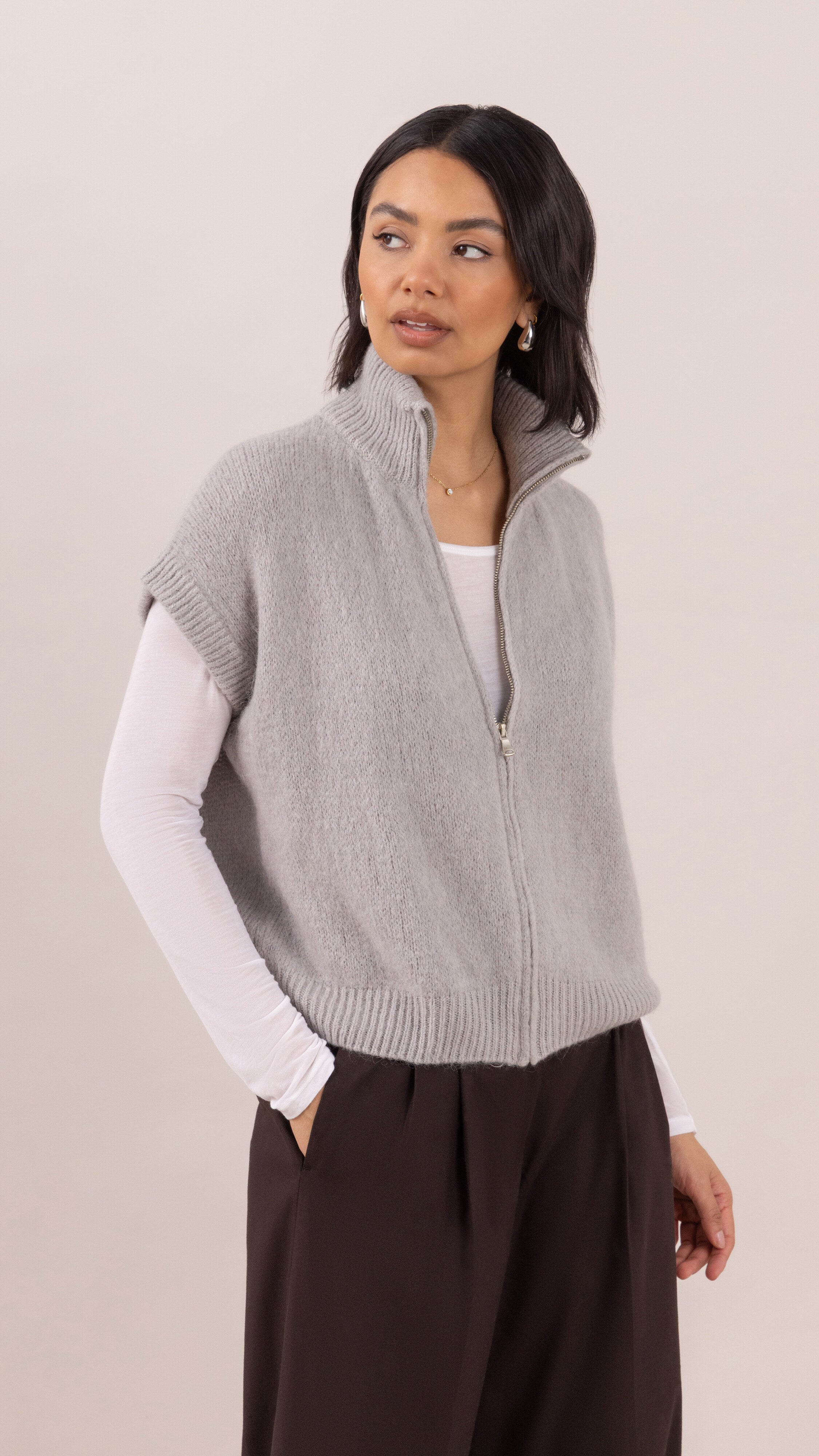 Leigh Sleeveless Zip Cardigan - Silver Grey