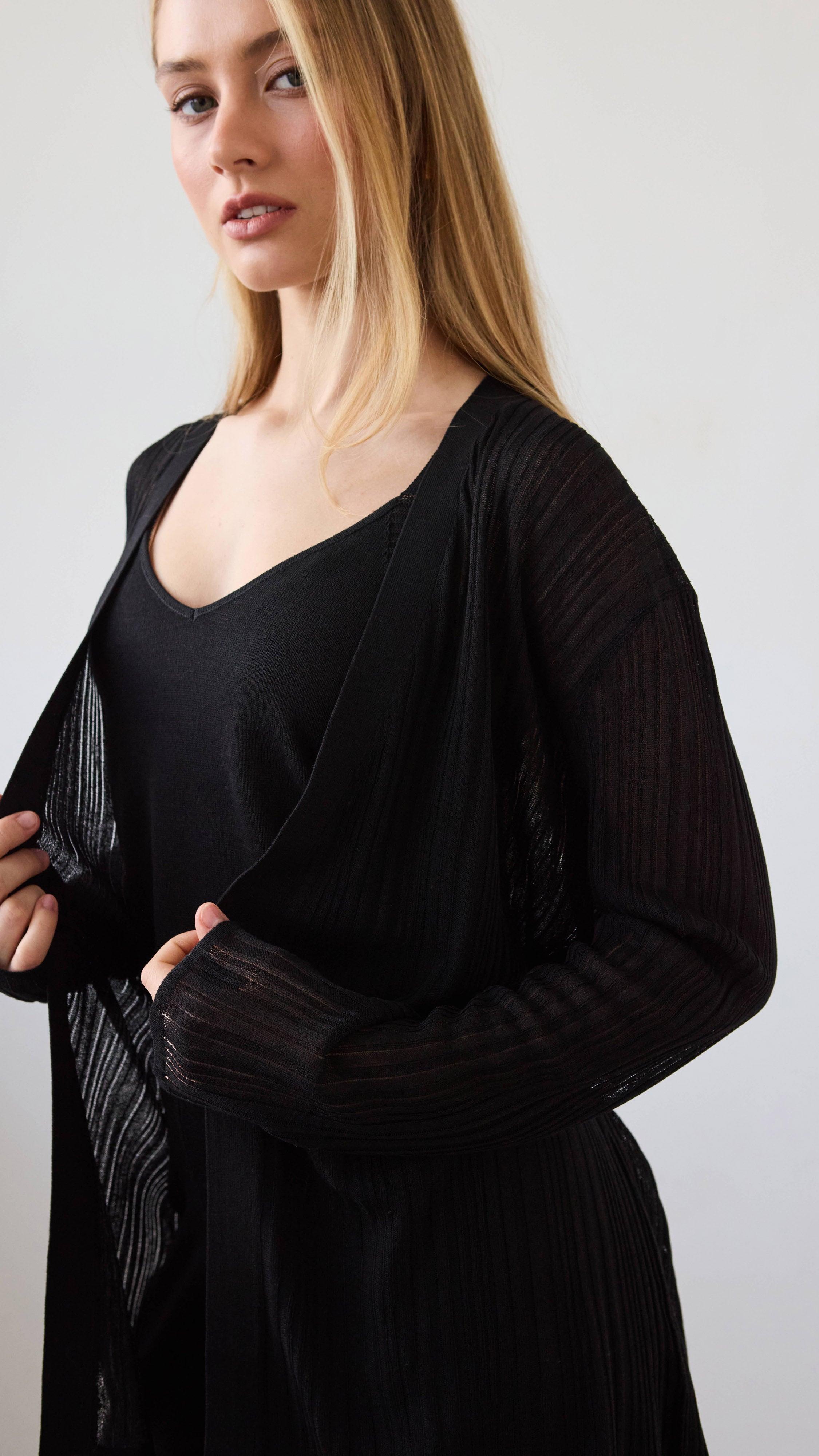 Ava Vest Top - Black