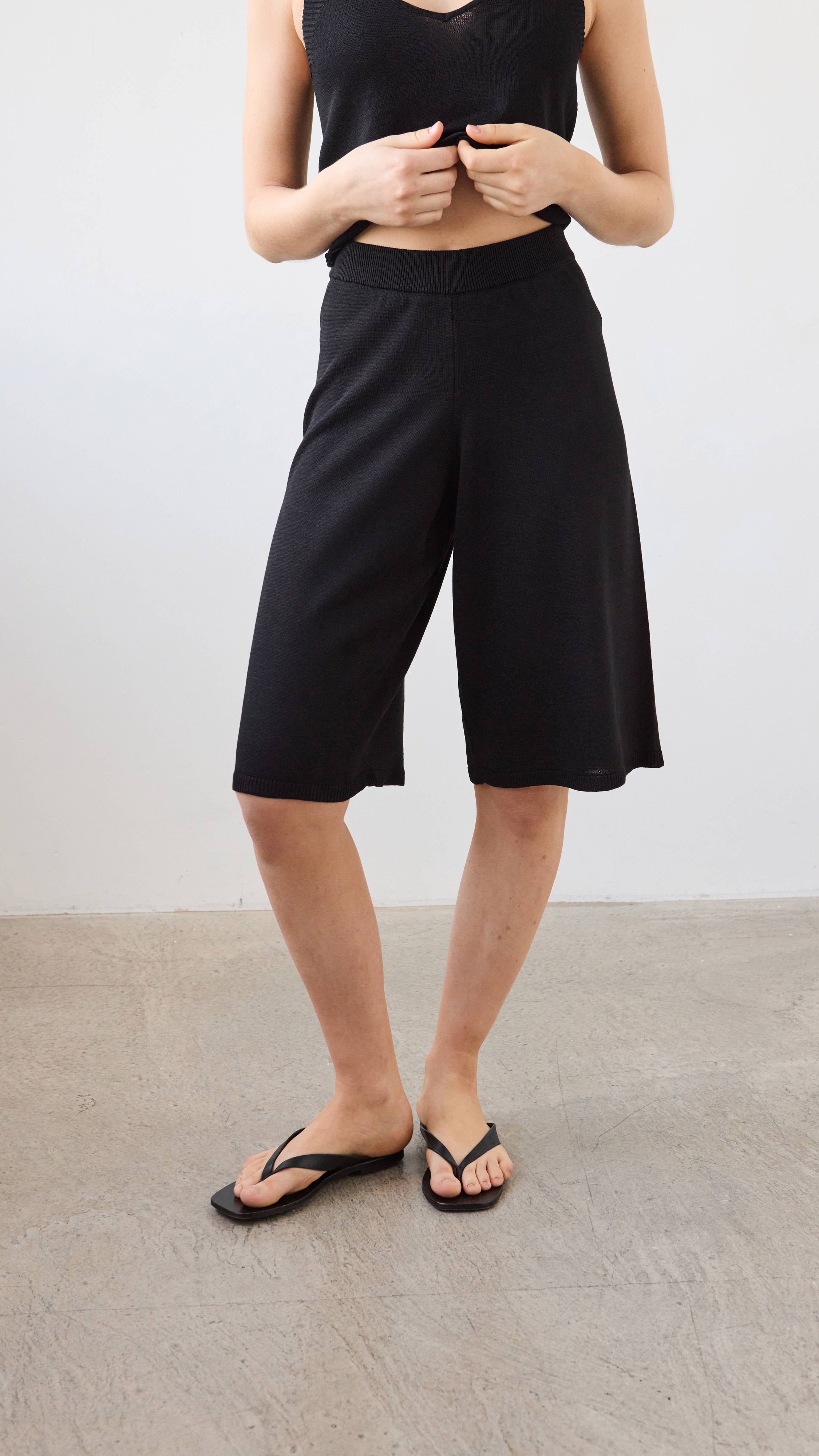 Faye Knit Bermuda - Black