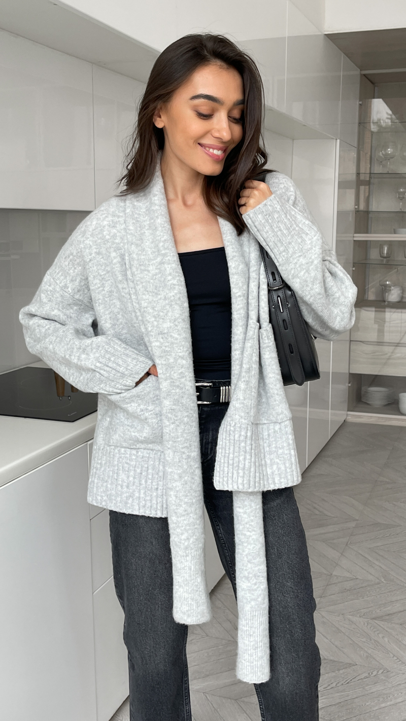 Grey cardigan best sale outfit ideas