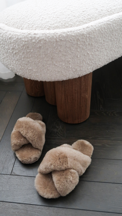 ATHENA SHEEPSKIN CROSSOVER SLIPPERS - CAMEL