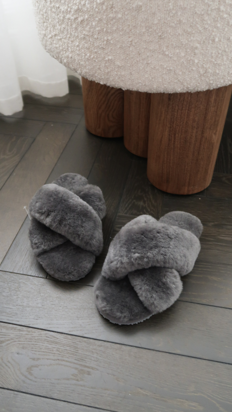 ATHENA SHEEPSKIN CROSSOVER SLIPPERS - ANTHRACITE