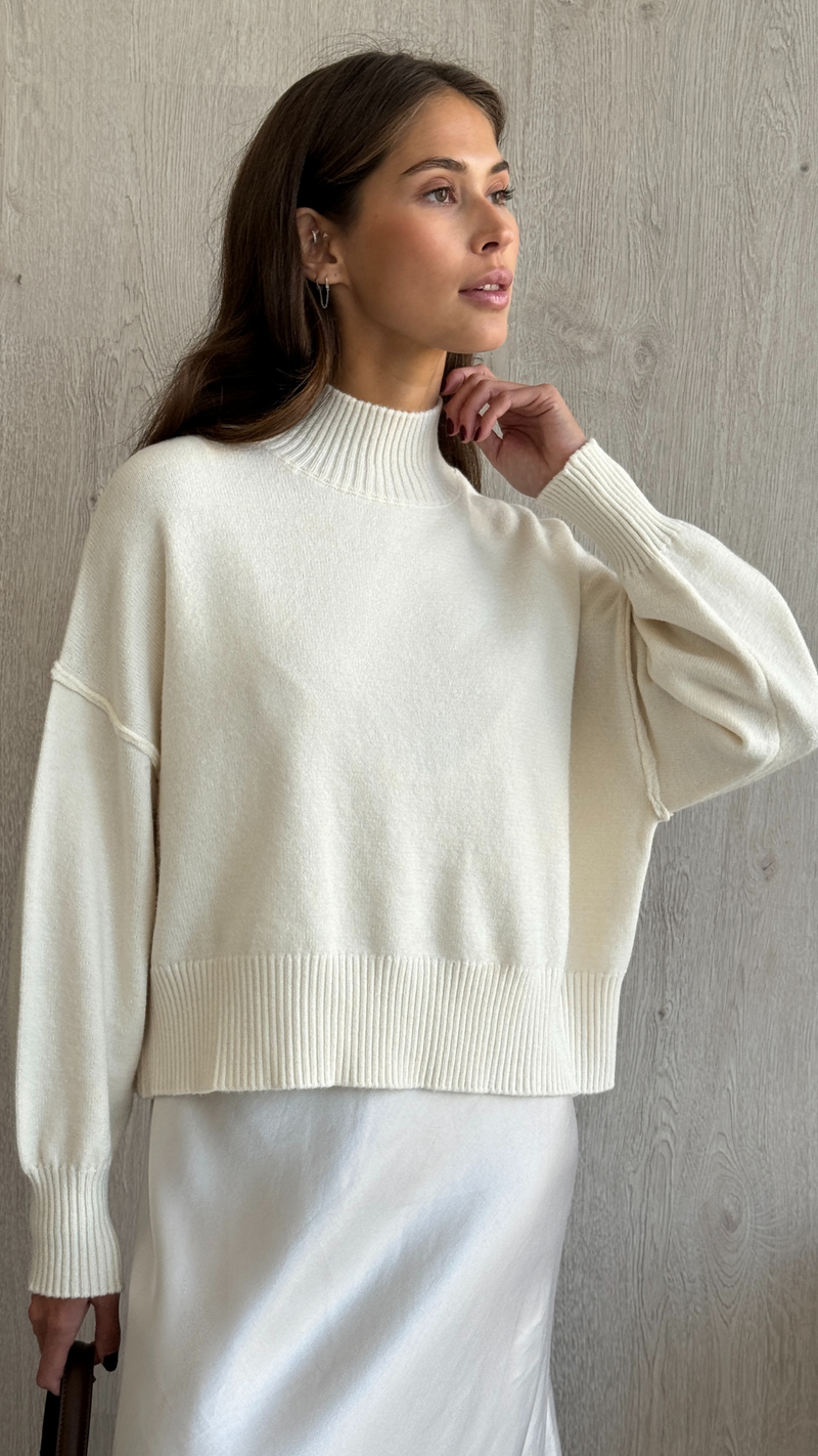 LOTTIE SWEATER - CREAM
