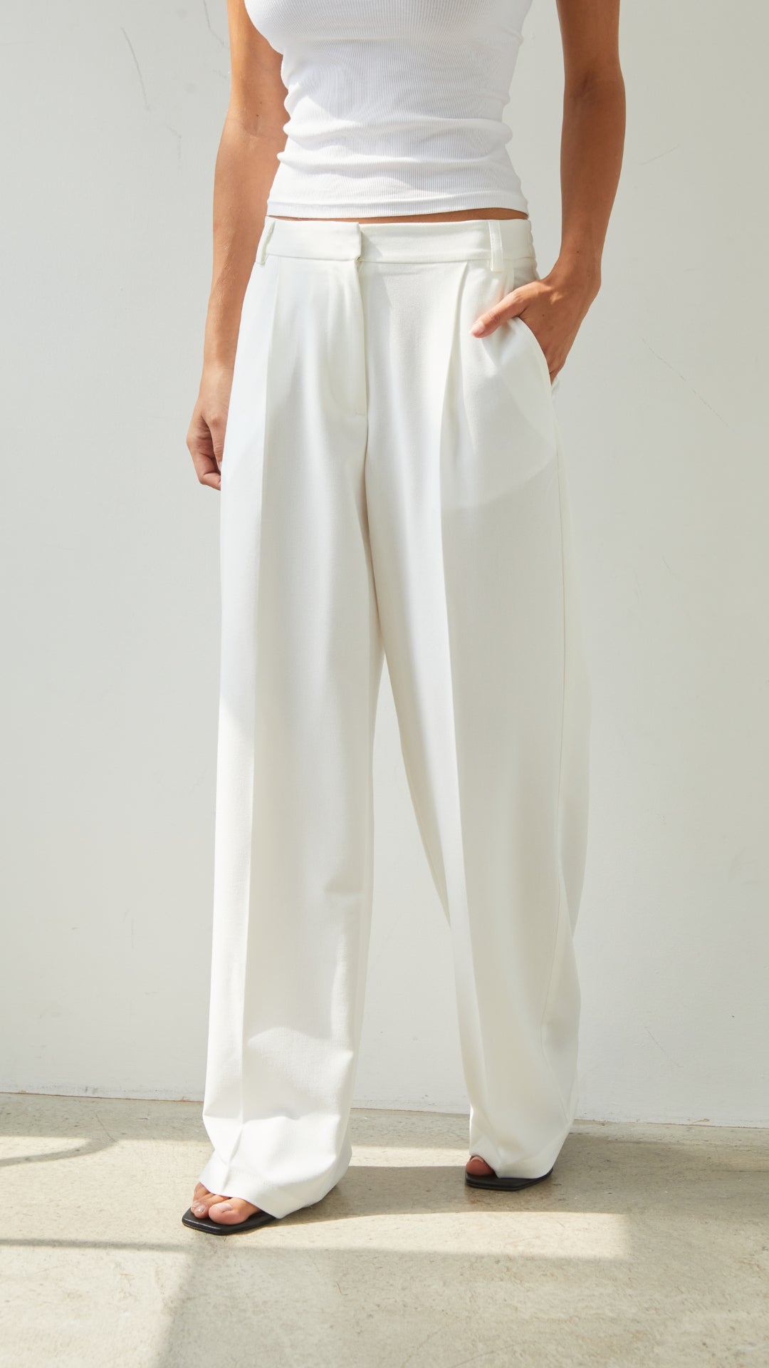 Nelly Crepe Trousers - White