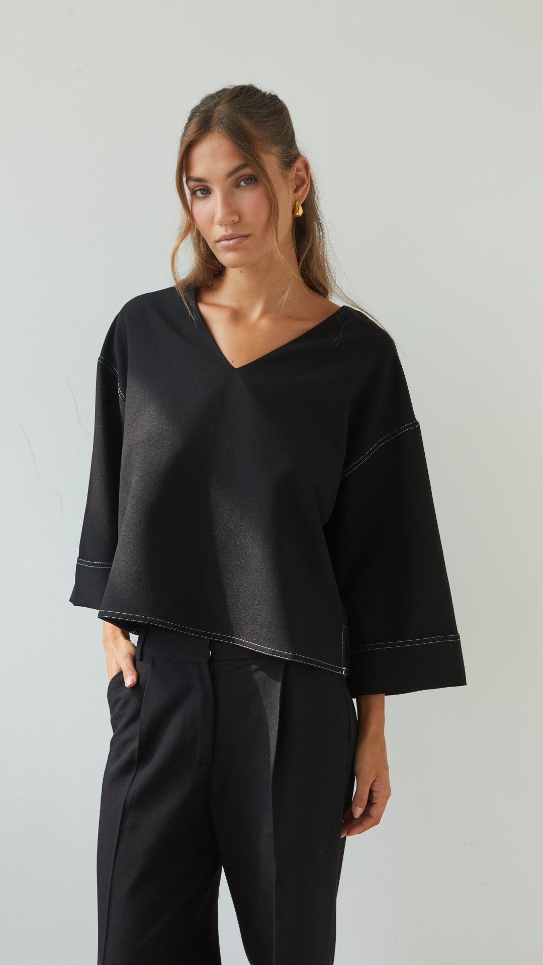 Olina V-Neck Crepe Top - Black