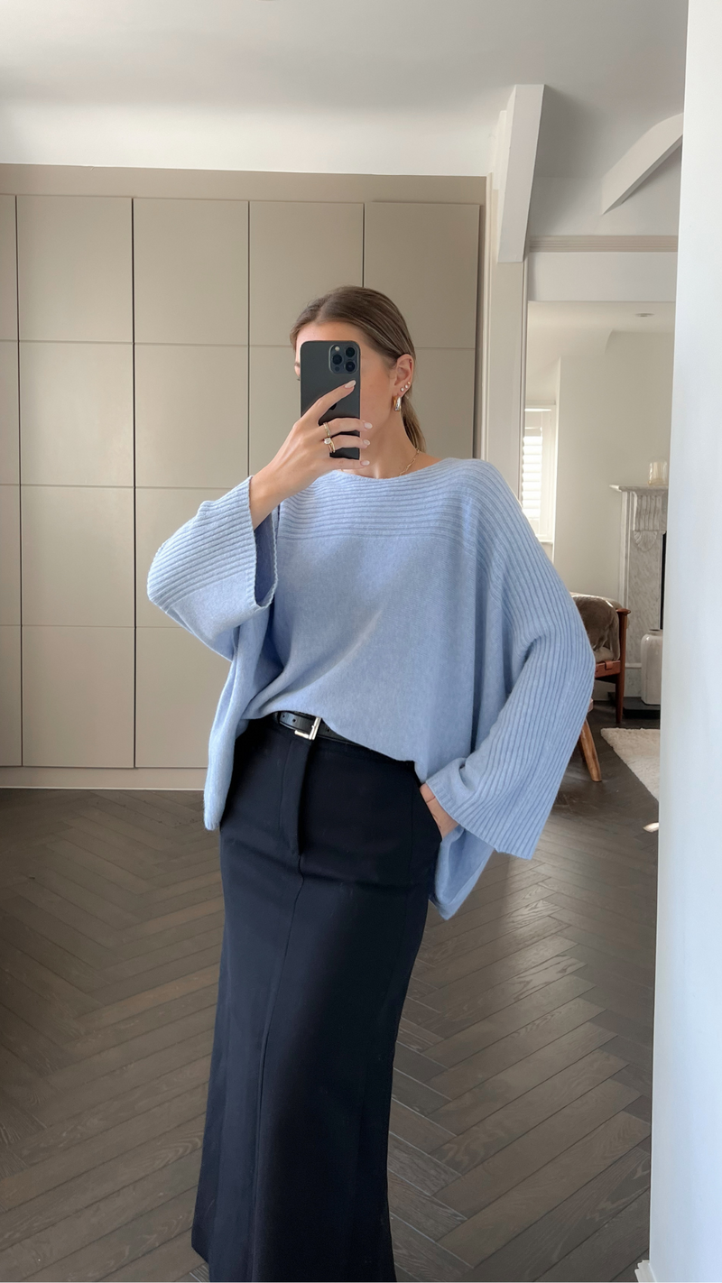 CORA SWEATER - LIGHT BLUE