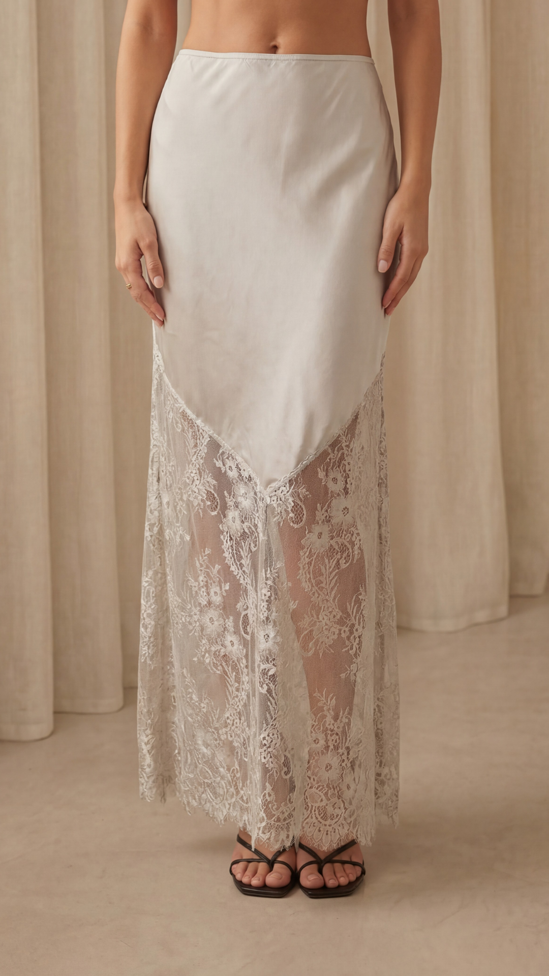 Solene Lace Skirt - Moonbeam
