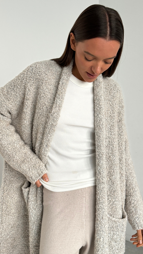 Charli Cable Knit Oversized Cardigan Sweater – ASTR The Label