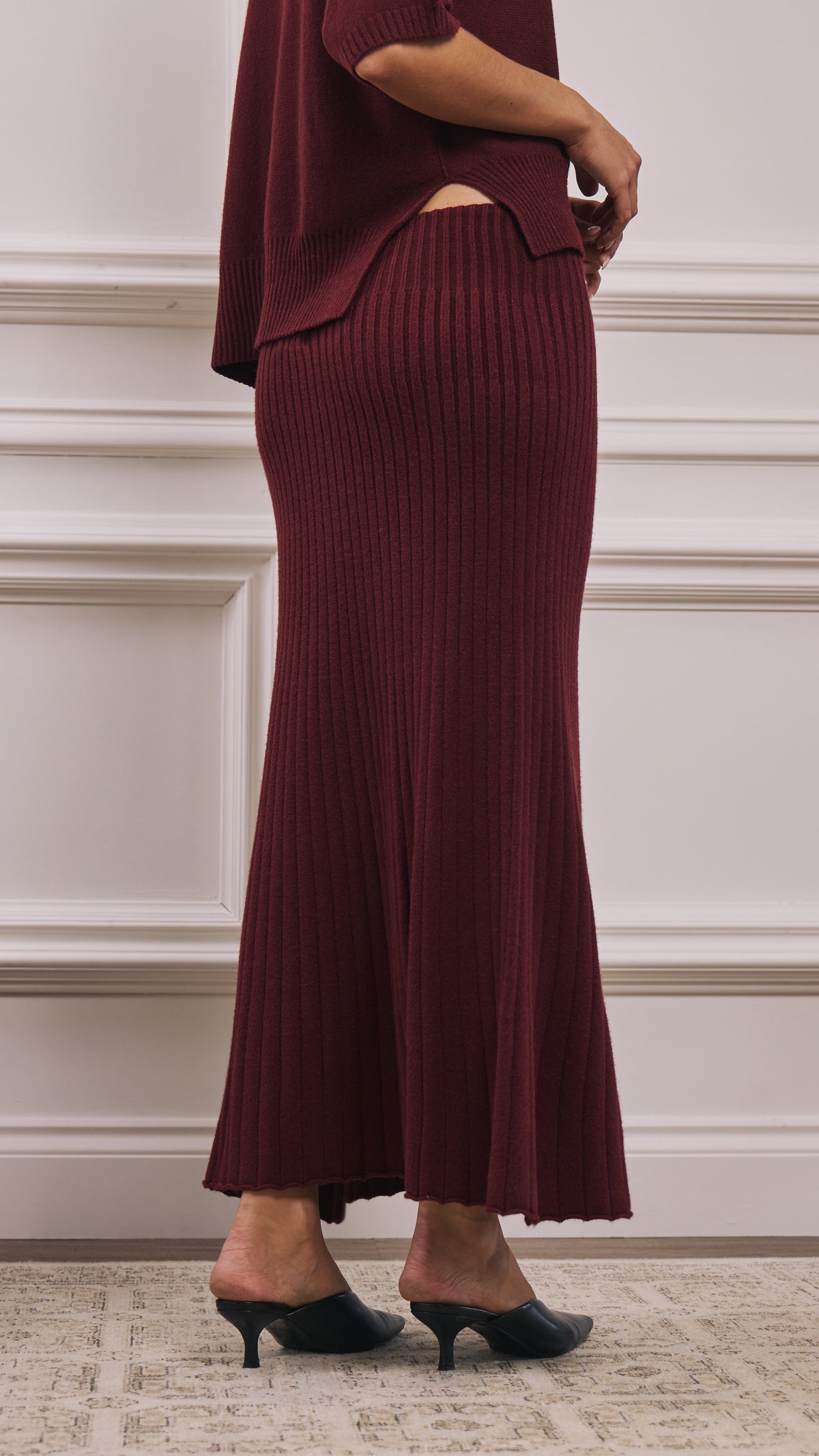 Naya Knitted Skirt - Burgundy