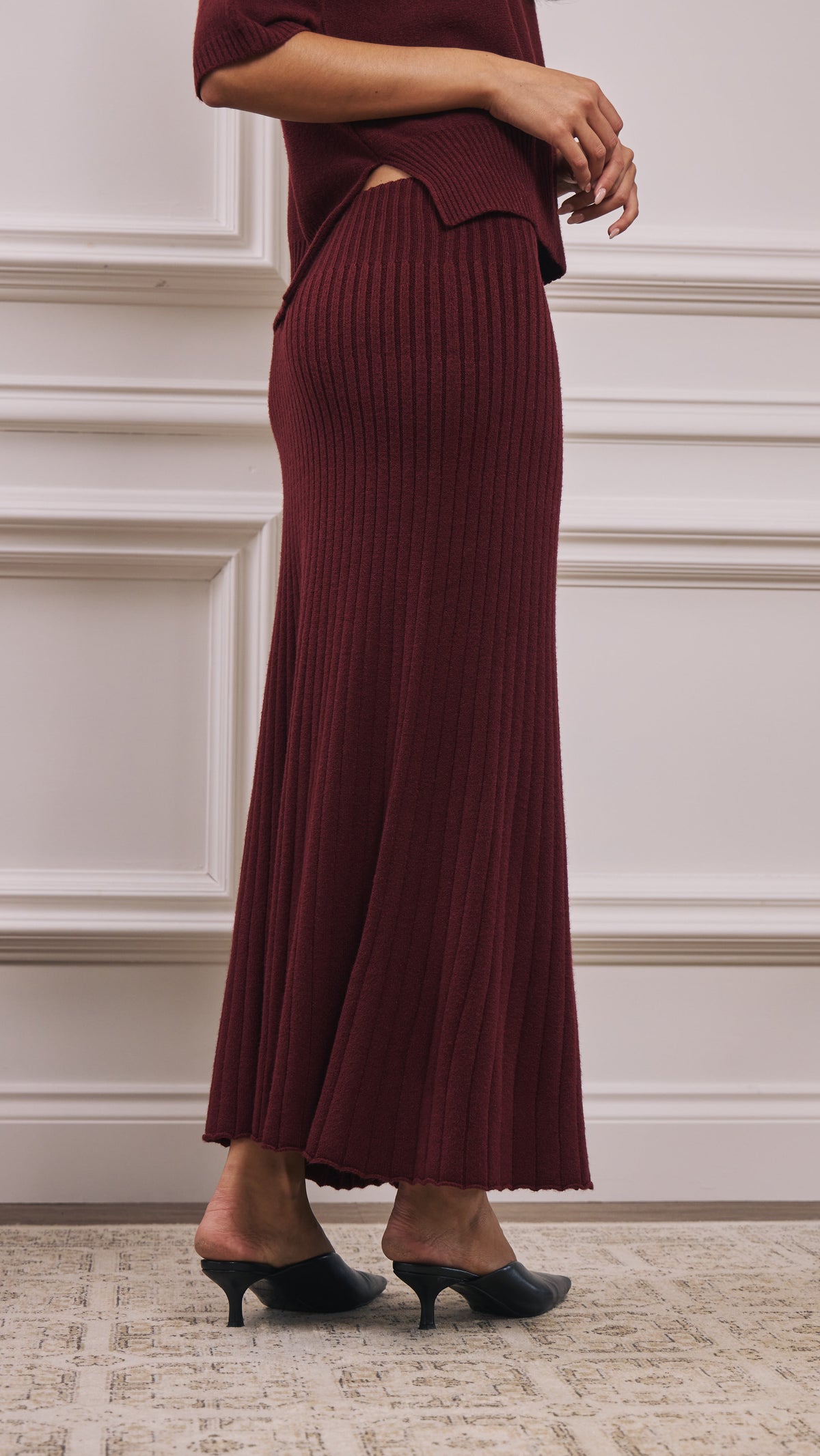 Naya Knitted Skirt - Burgundy