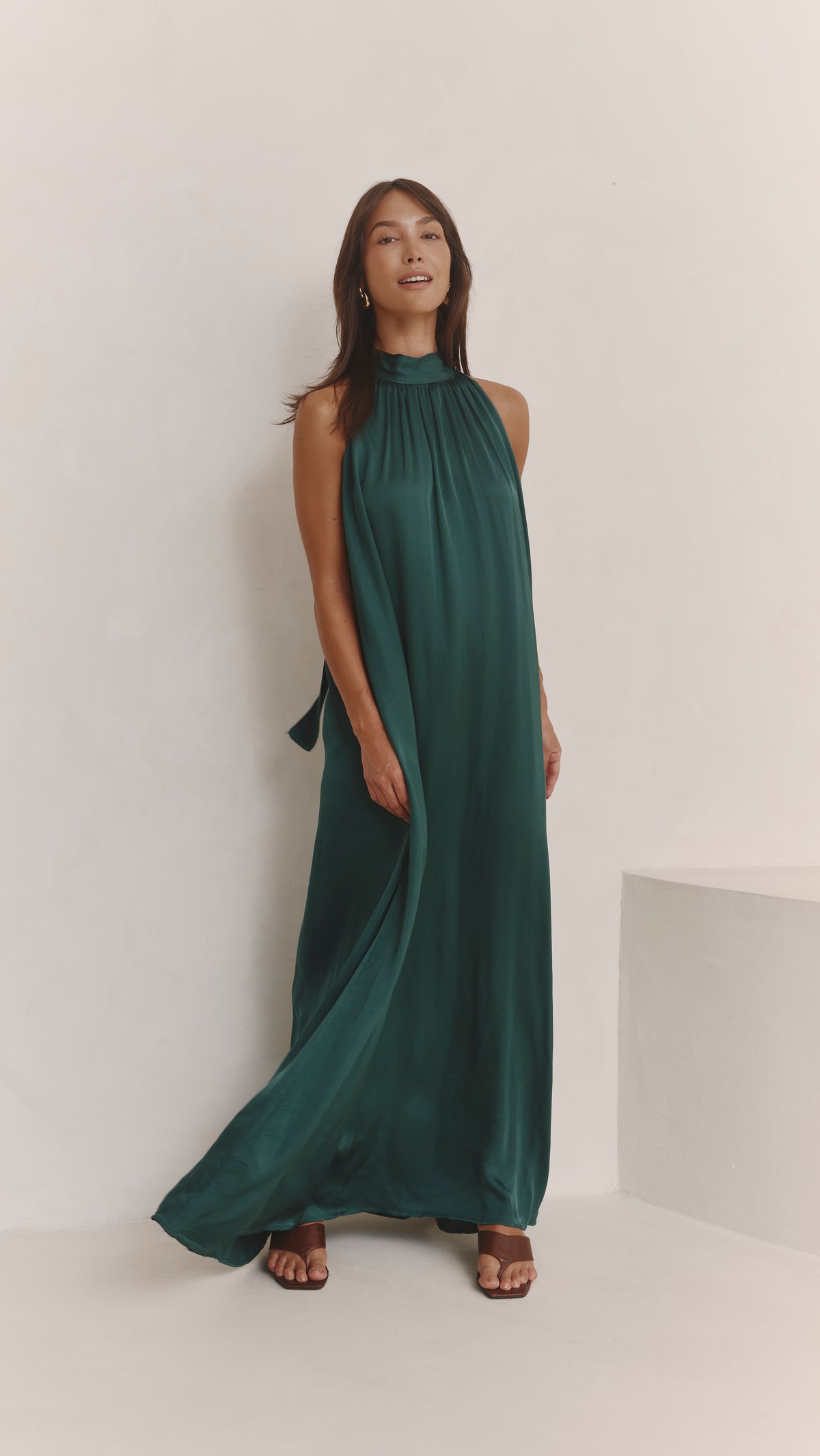 Everly Column Satin Dress - Emerald Green