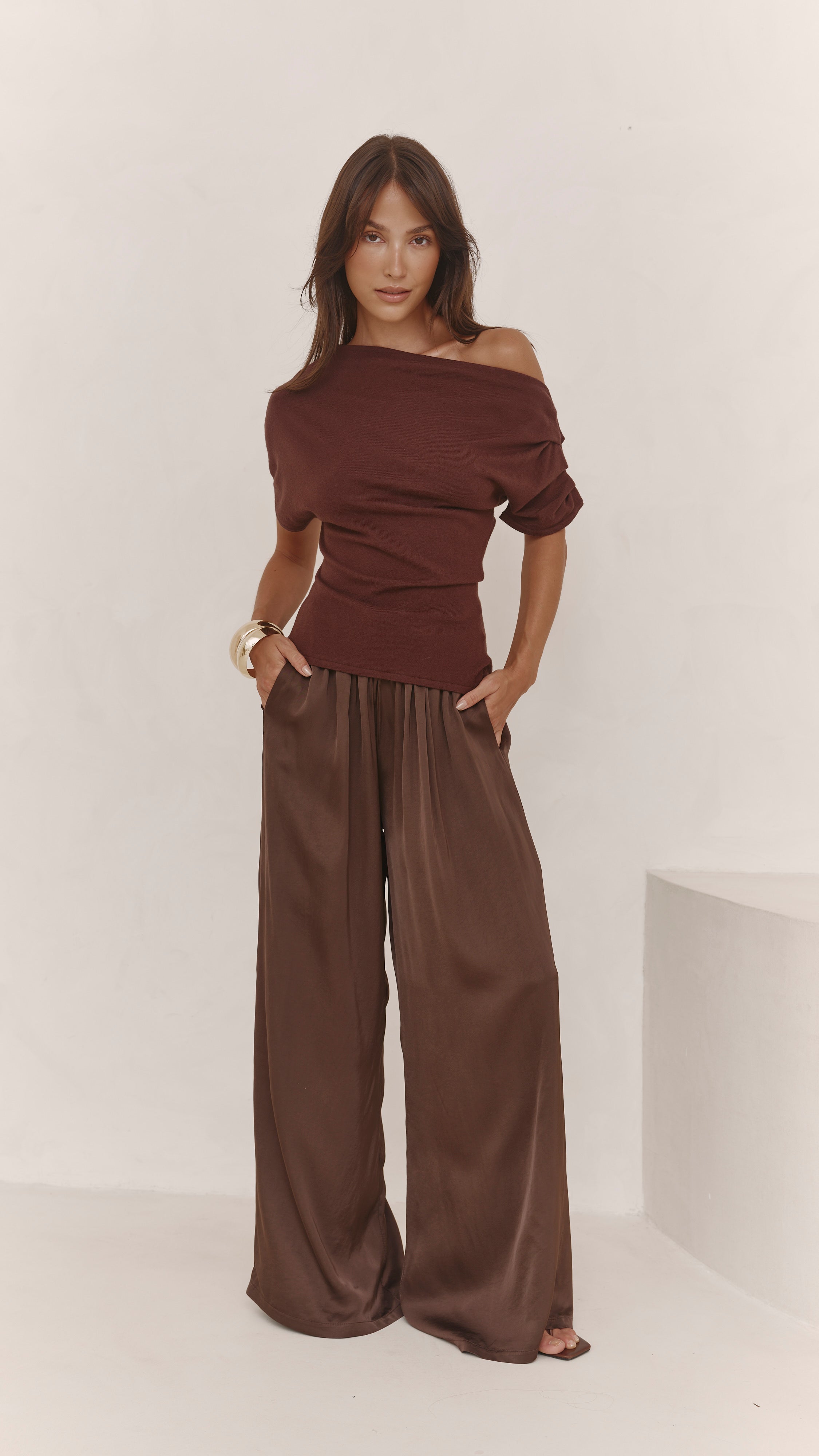 Nadine Off-Shoulder Top - Espresso
