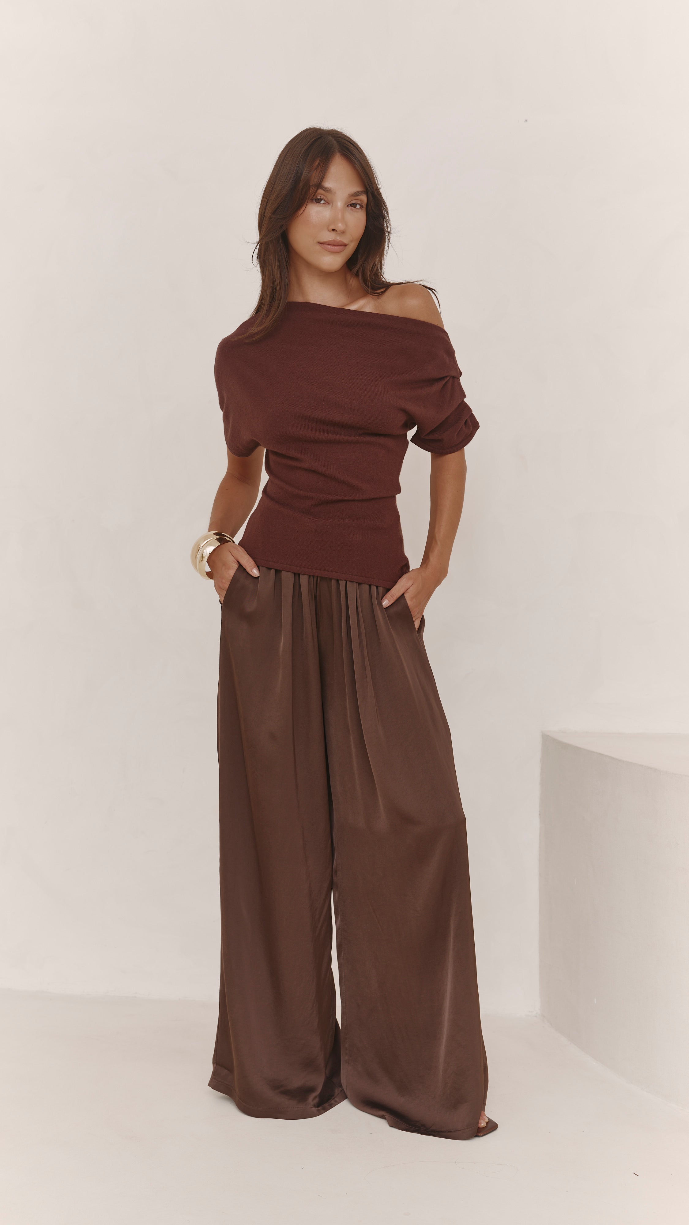 Nadine Off-Shoulder Top - Espresso