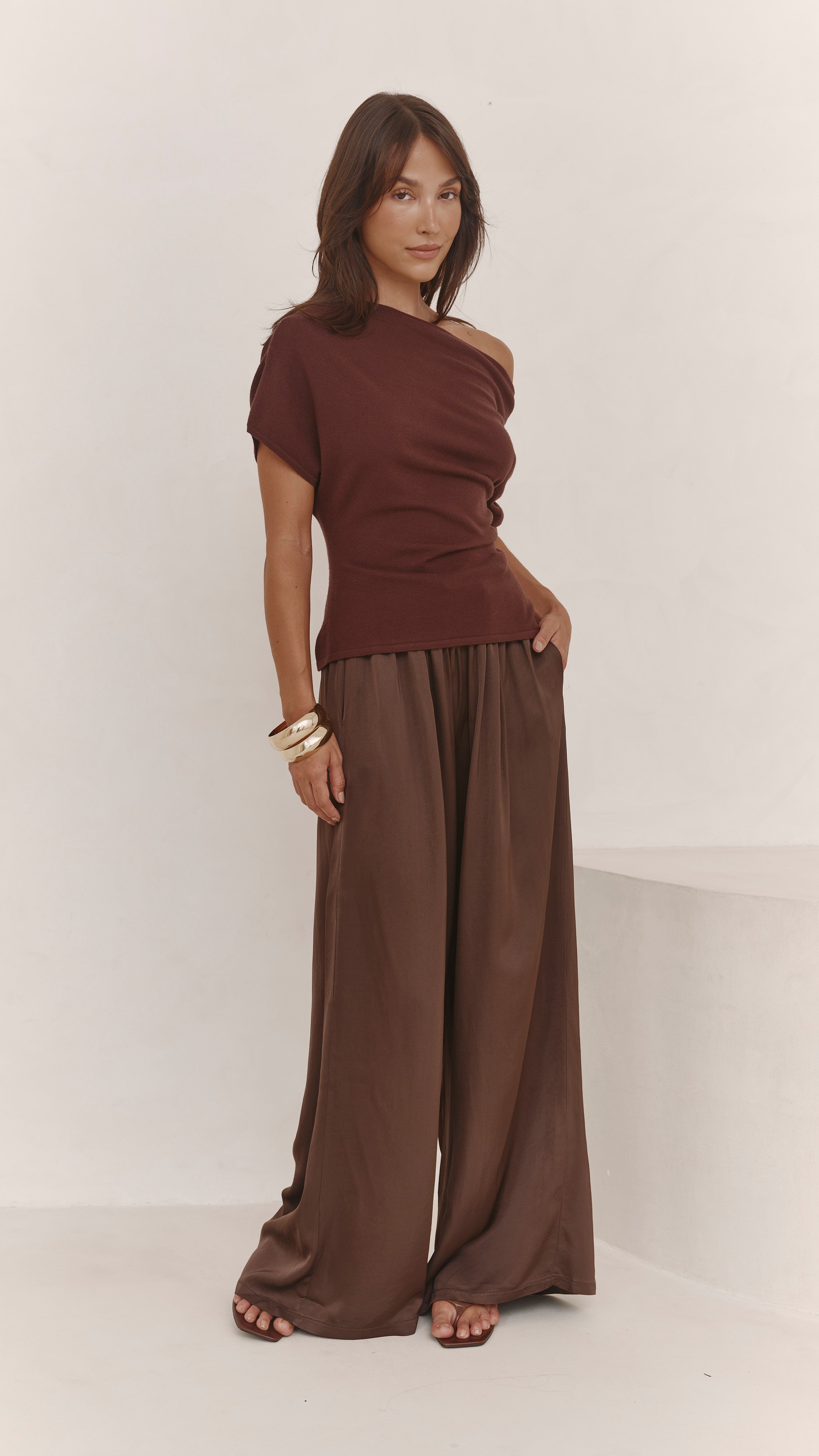 Nadine Off-Shoulder Top - Espresso