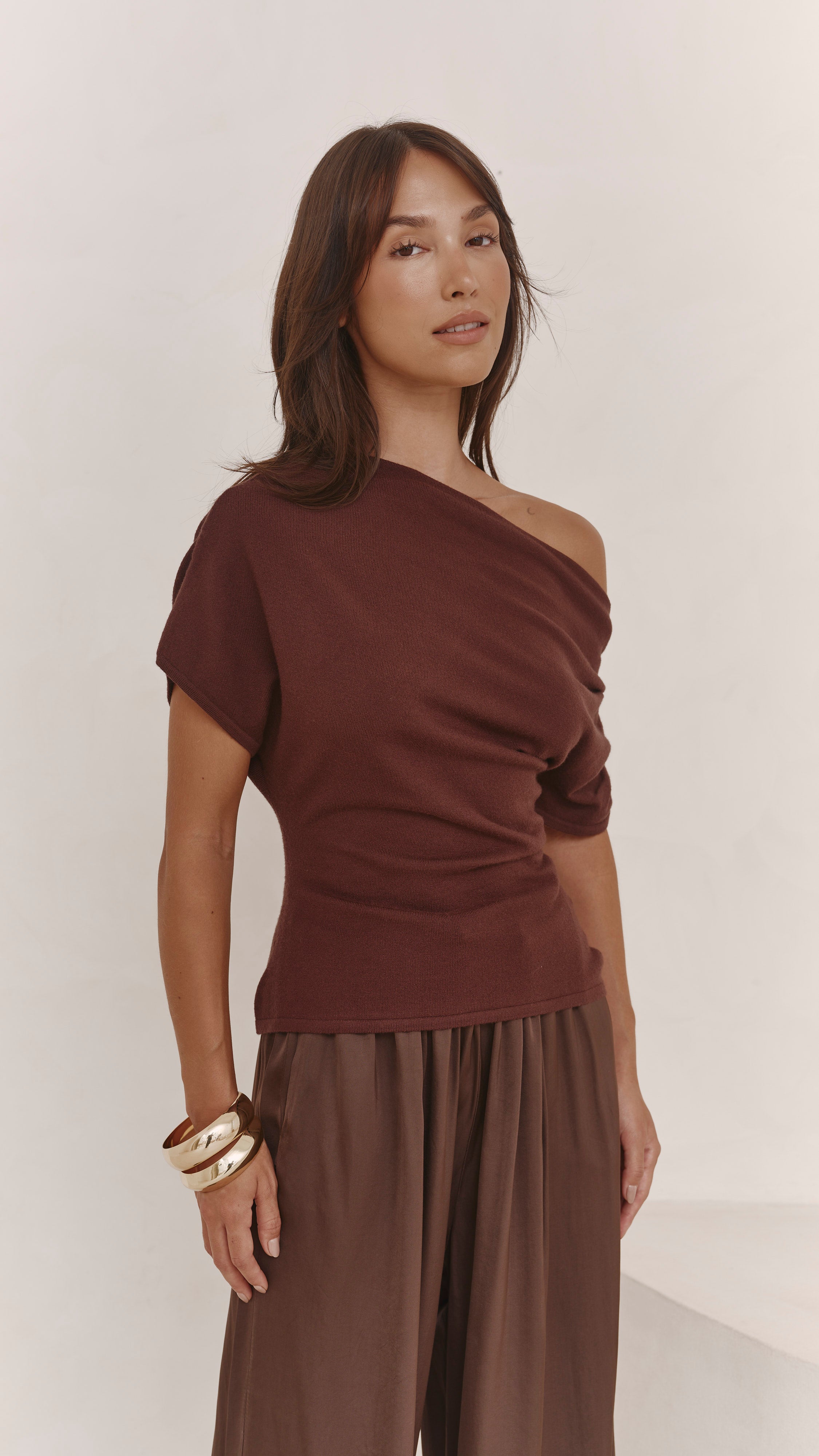 Nadine Off-Shoulder Top - Espresso