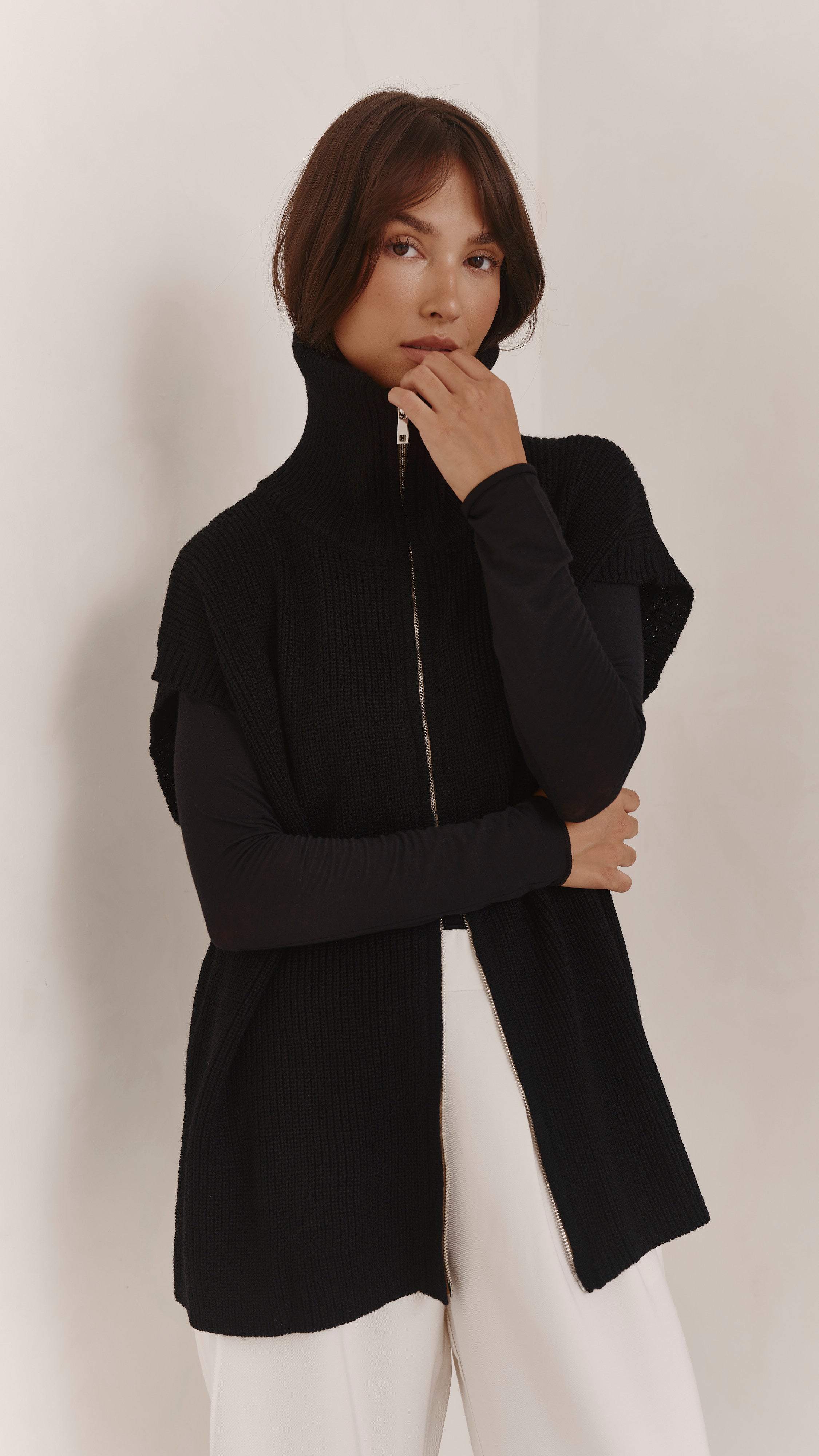 Millie Sleeveless Knit Cardigan - Black