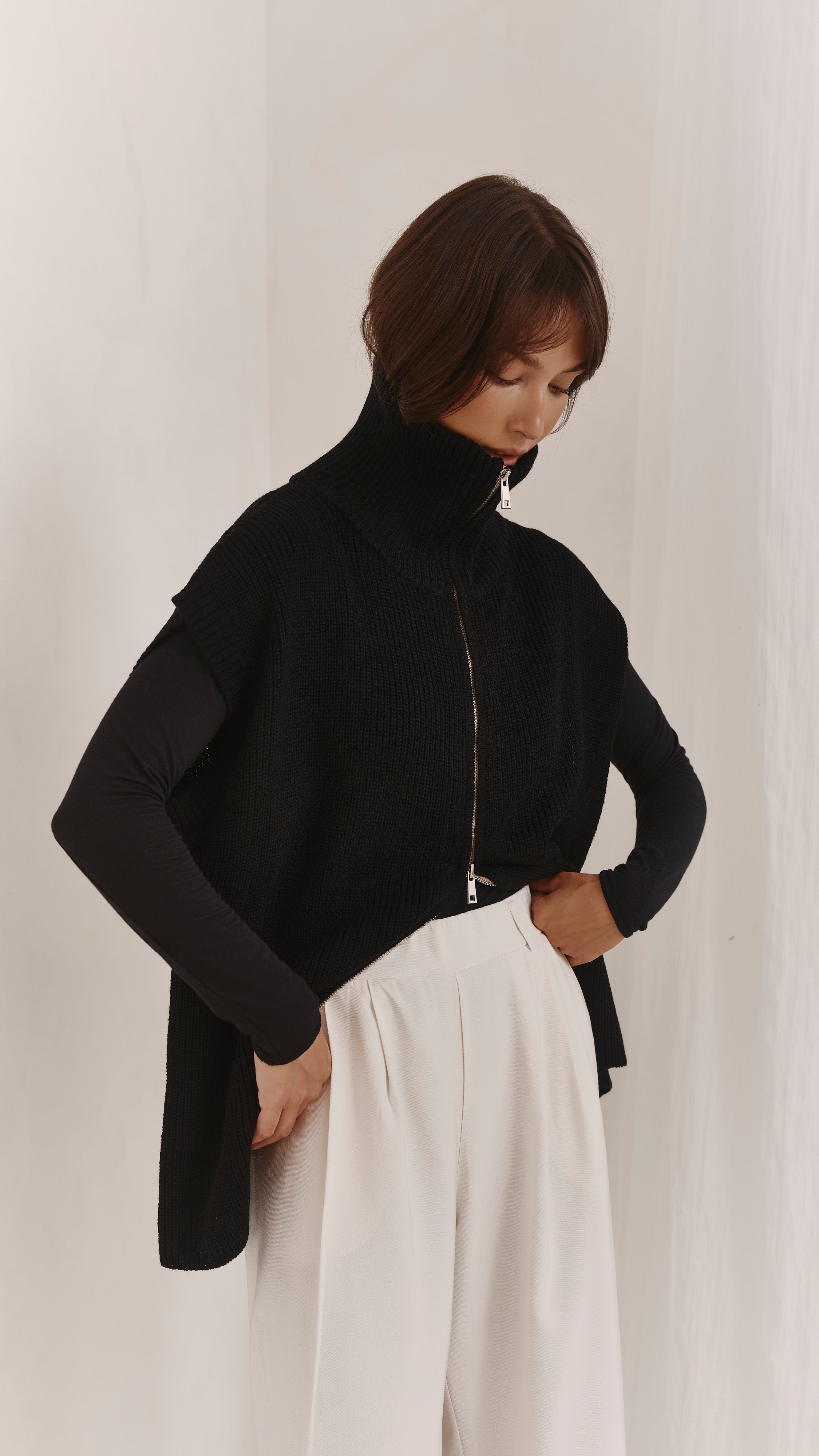 Millie Sleeveless Knit Cardigan - Black
