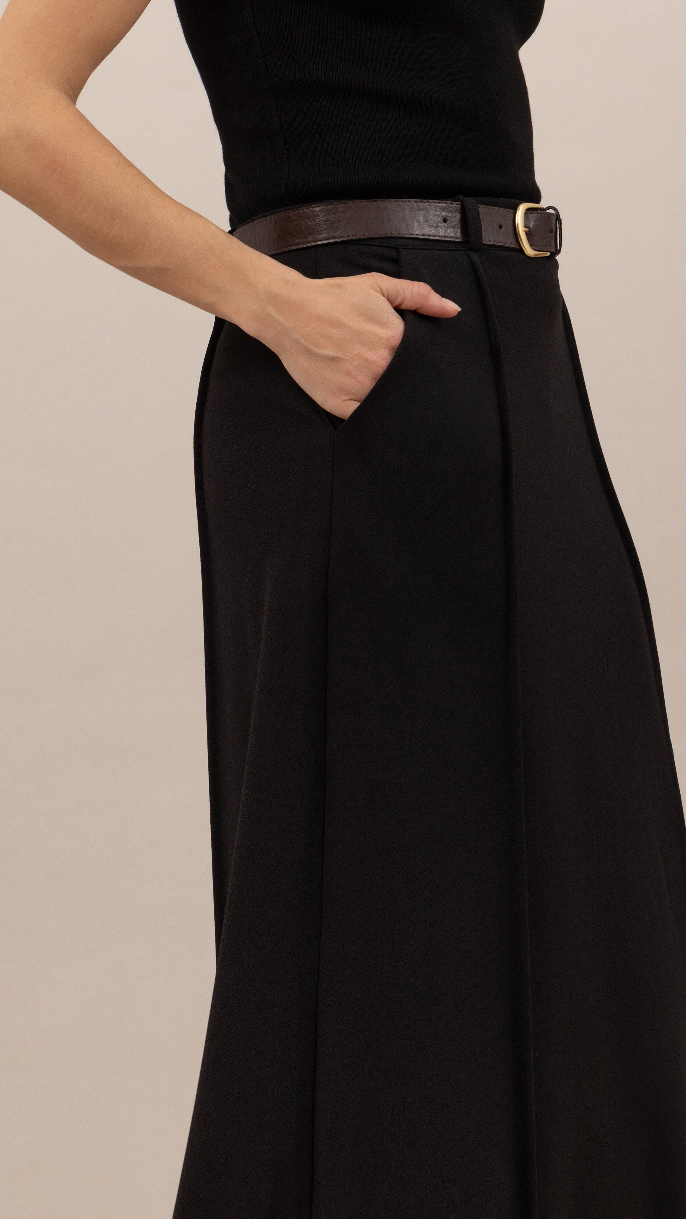 Maren skirt with belt - Black