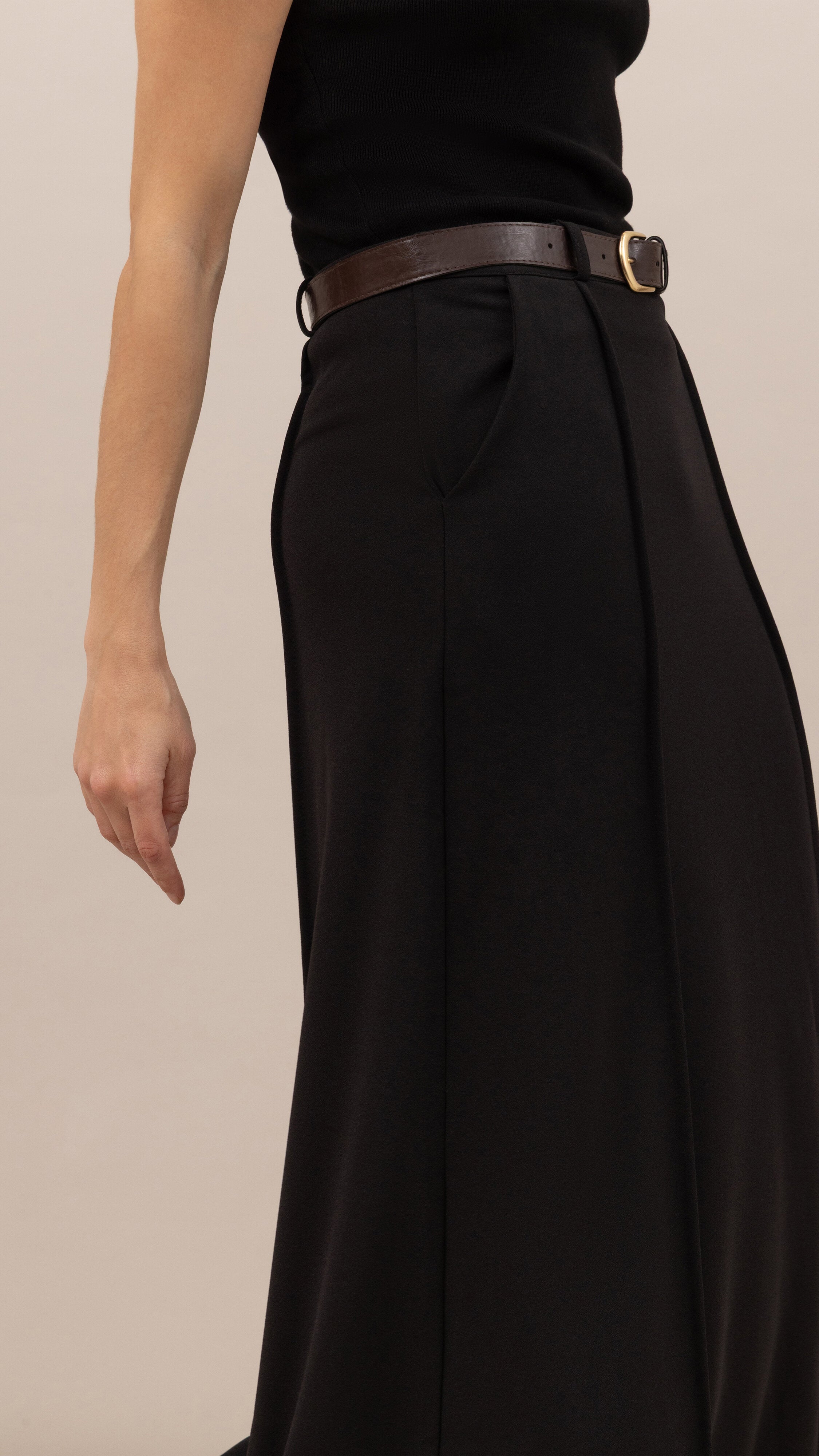 Maren skirt with belt - Black