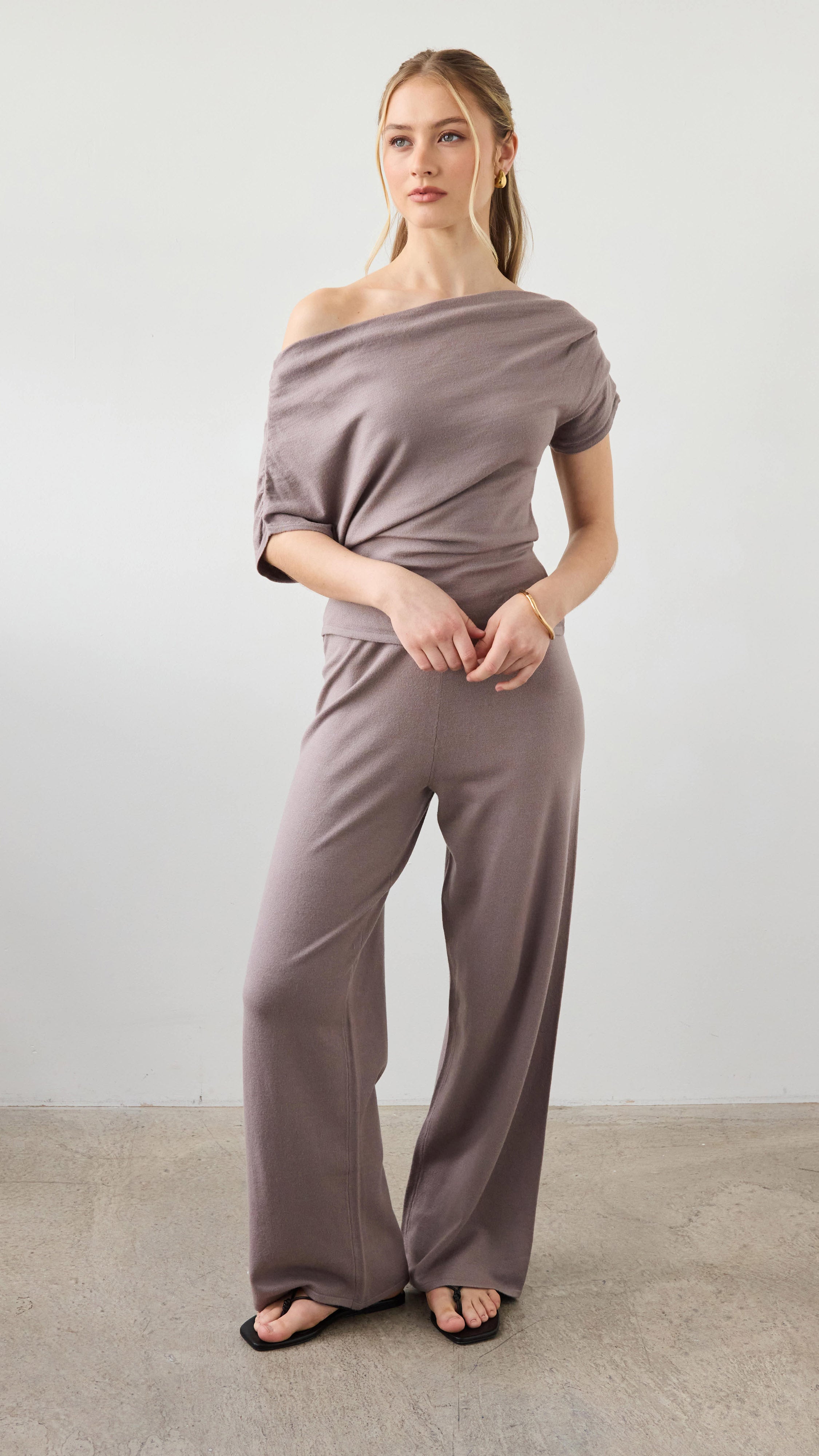 Nadine Off-Shoulder Top - Mink