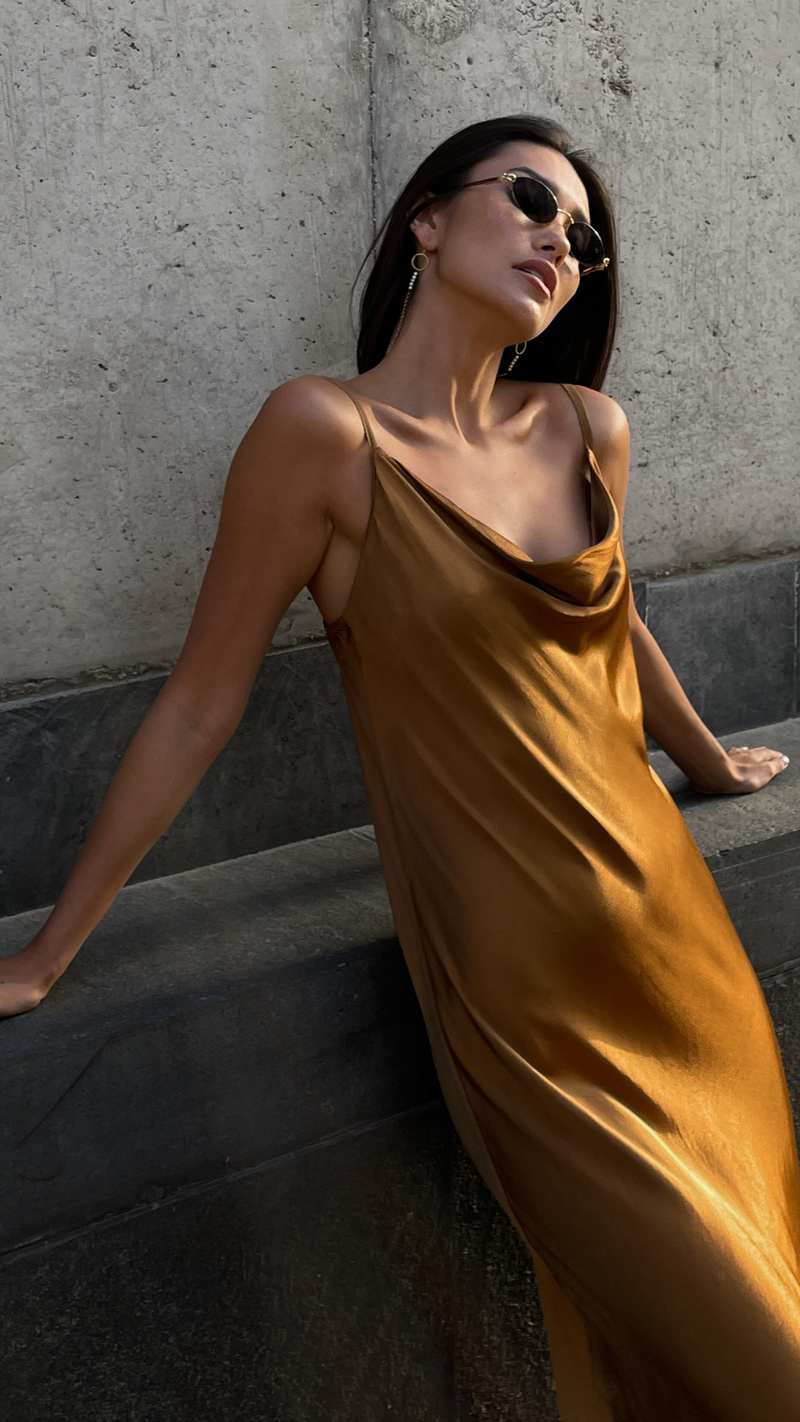 IRIS SATIN DRESS - CARAMEL