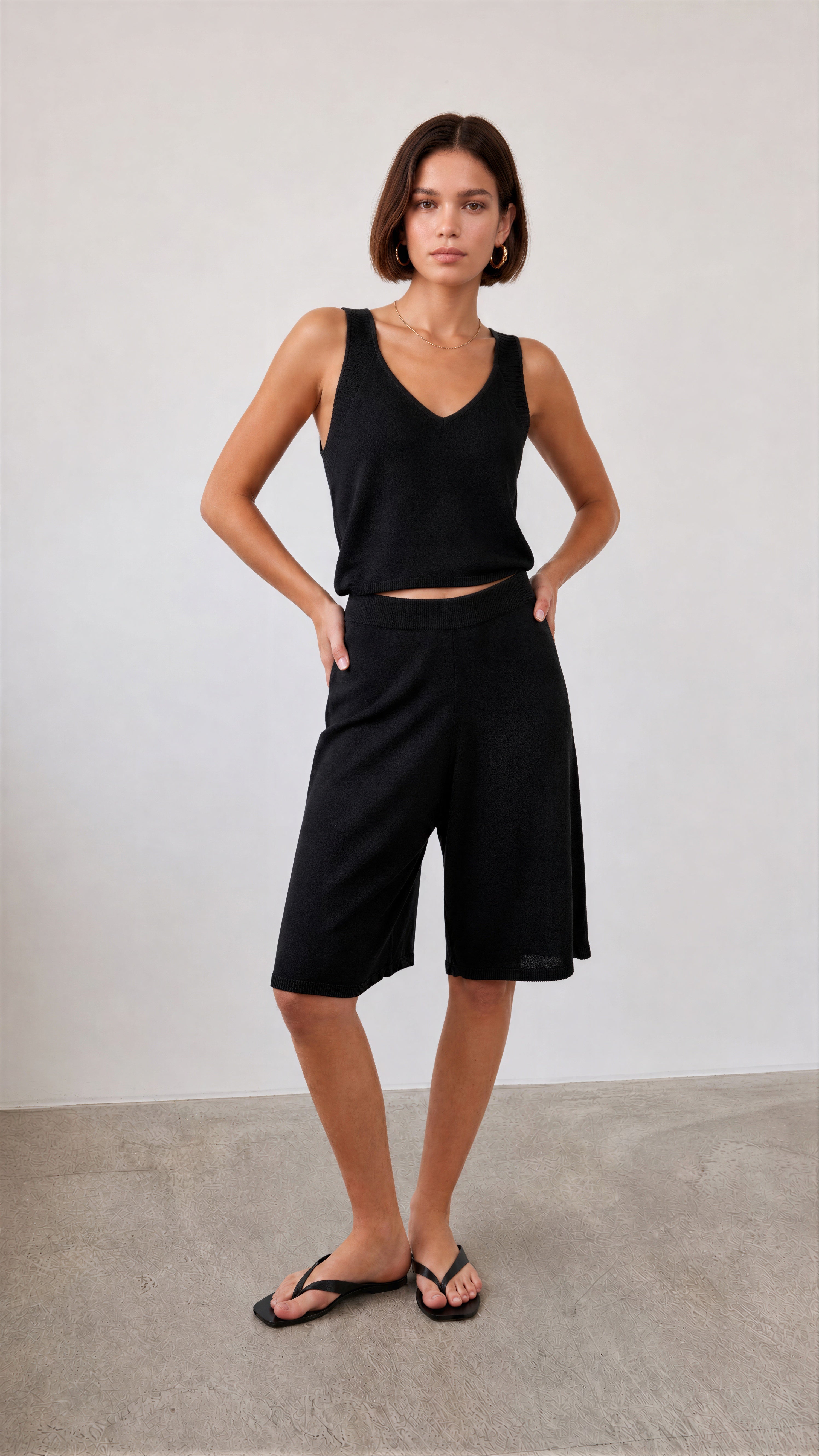 Ava Vest Top - Black