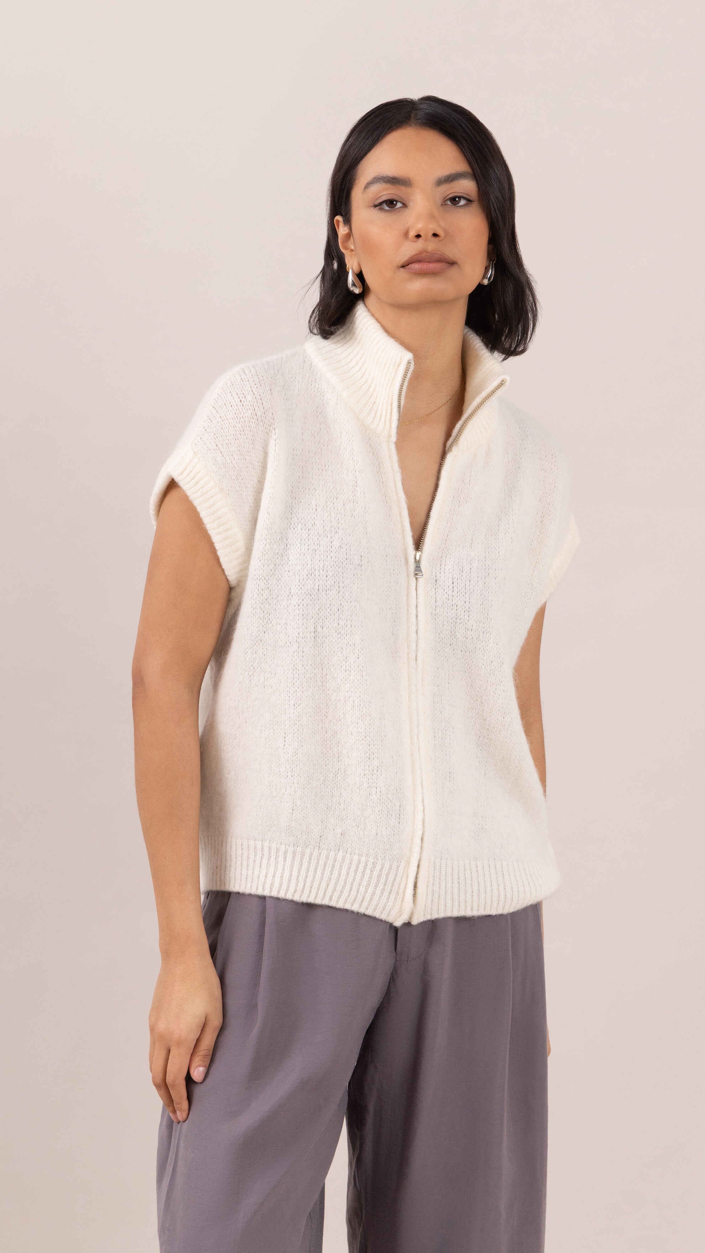 Leigh Sleeveless  Zip Cardigan - Ivory