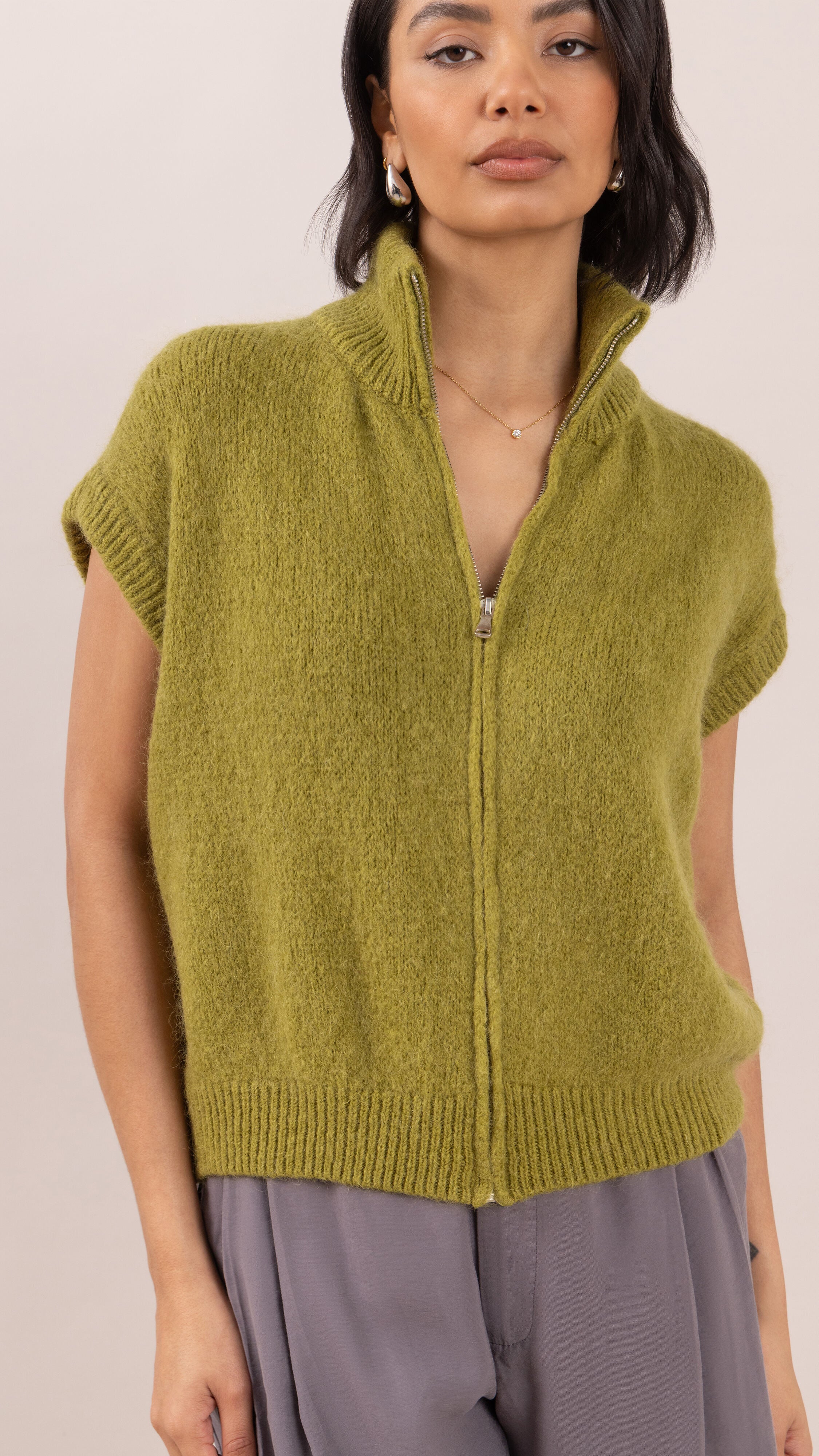 Leigh Sleeveless  Zip Cardigan - Olive Green