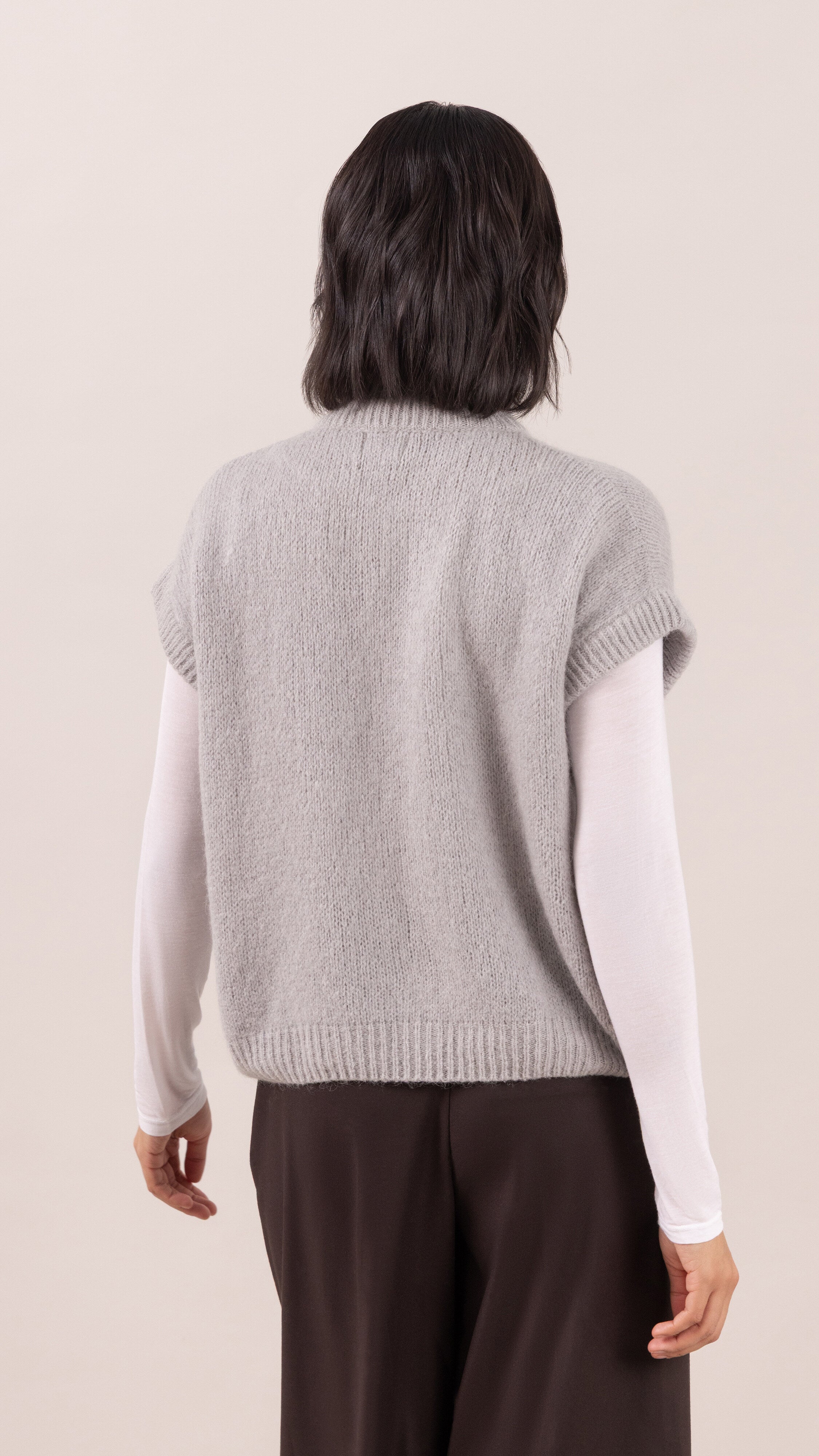 Leigh Sleeveless  Zip Cardigan - Silver Grey