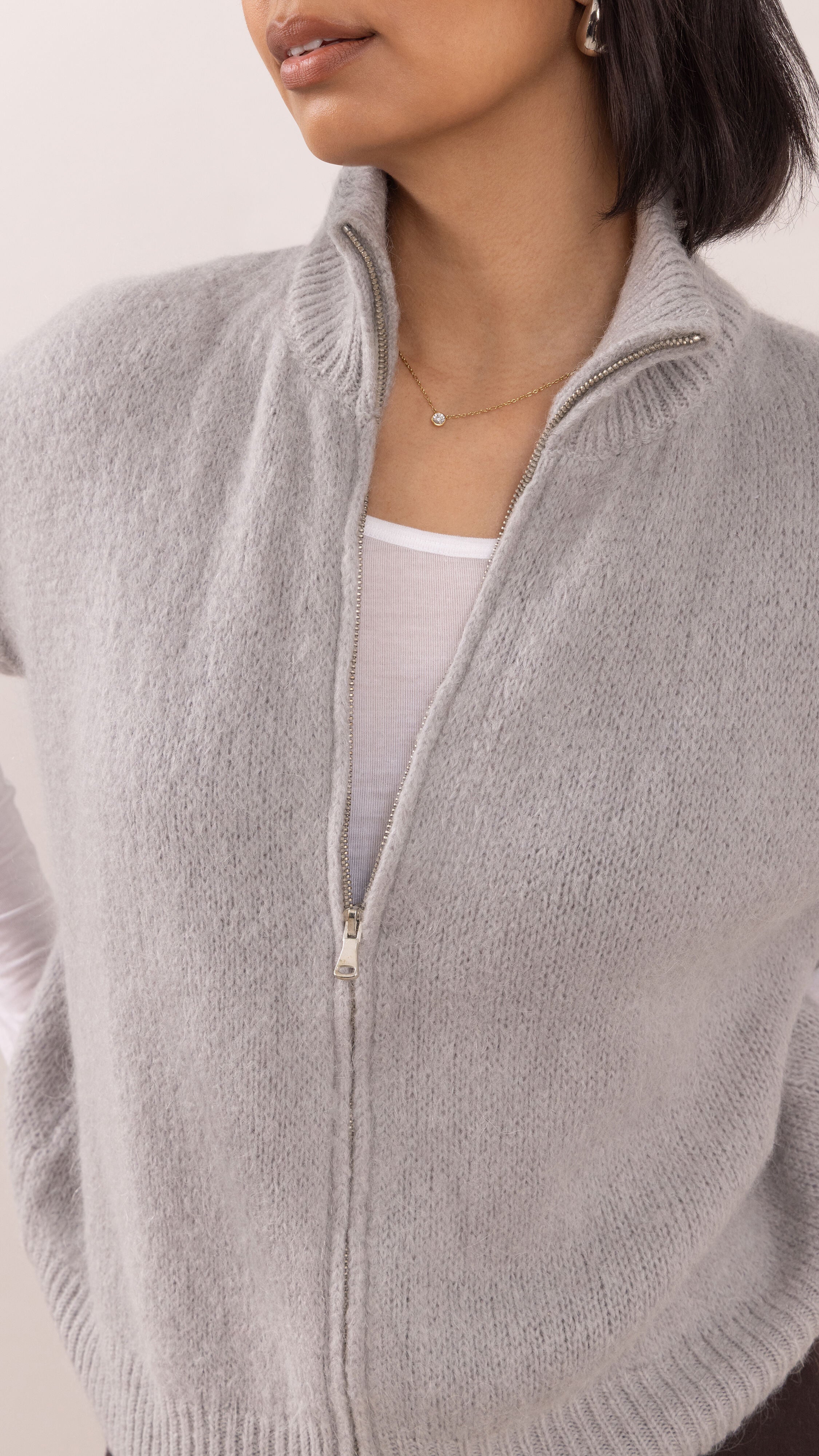 Leigh Sleeveless  Zip Cardigan - Silver Grey