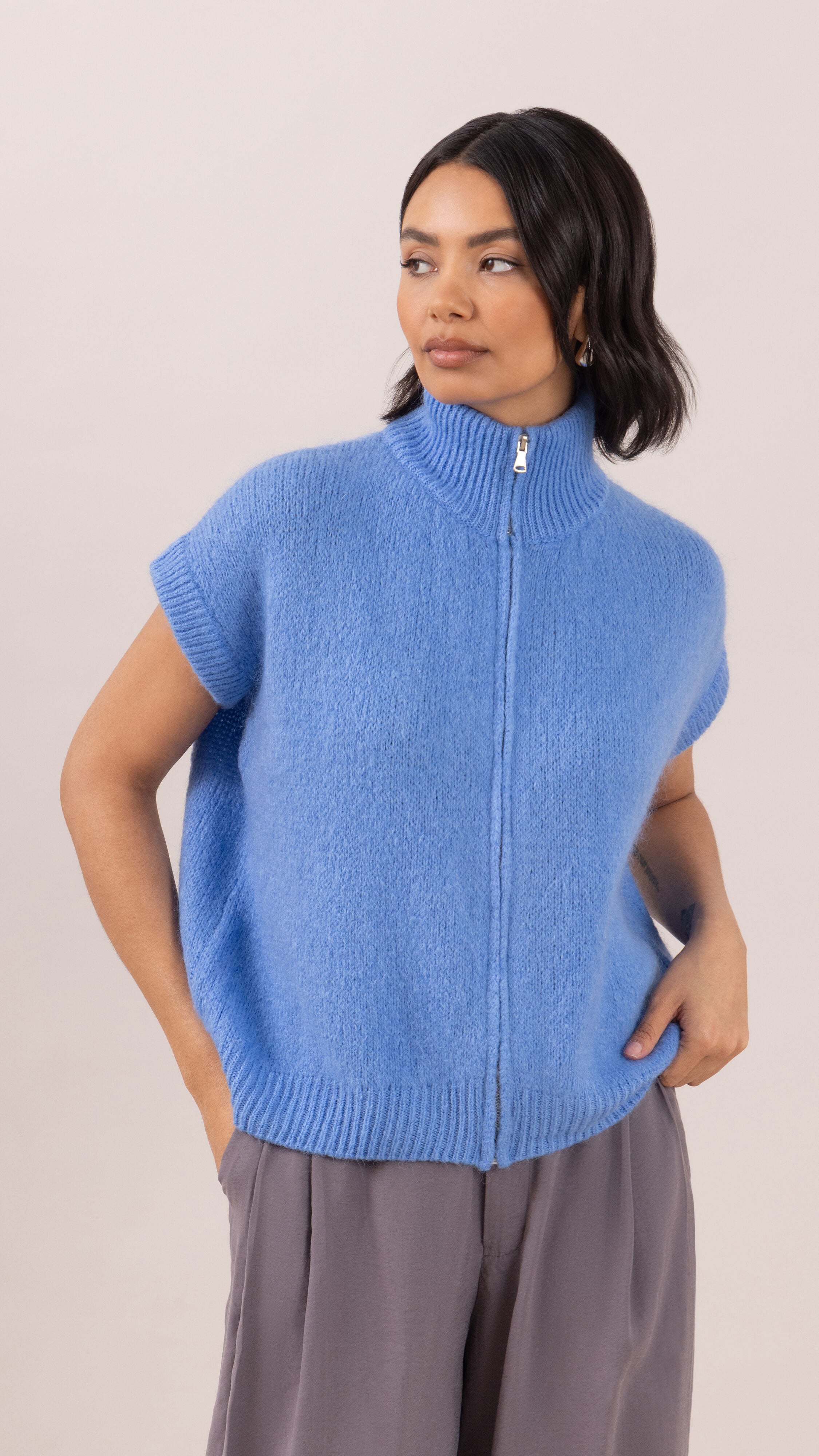 Leigh Sleeveless  Zip Cardigan - Sky Blue