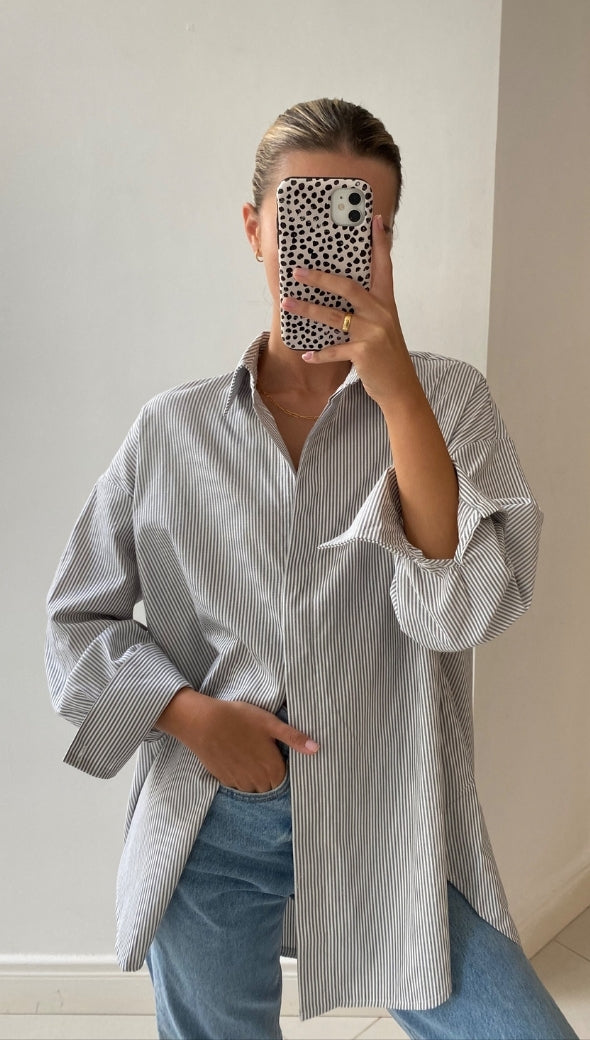 TILA BOYFRIEND SHIRT - GREY STRIPE