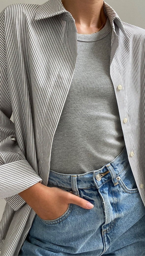 TILA BOYFRIEND SHIRT - GREY STRIPE