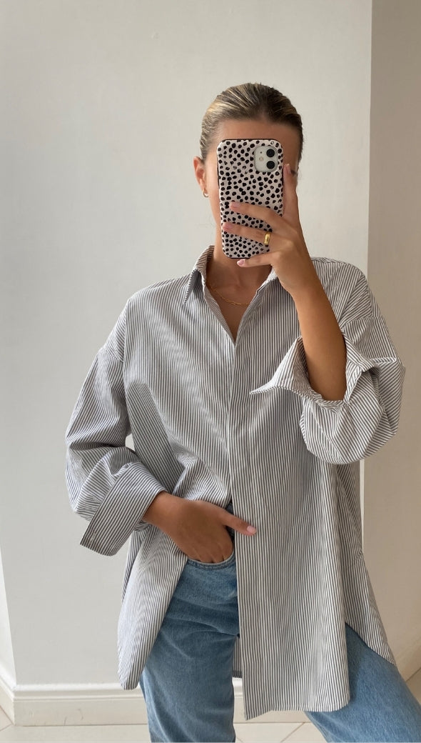 TILA BOYFRIEND SHIRT - GREY STRIPE