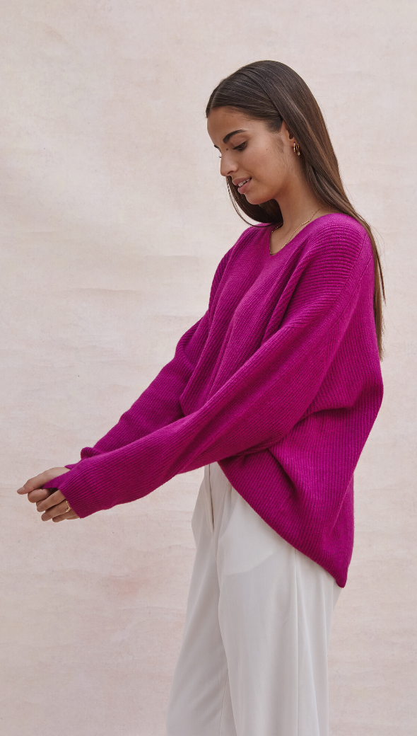 MARLIE V-NECK SWEATER - FUCHSIA